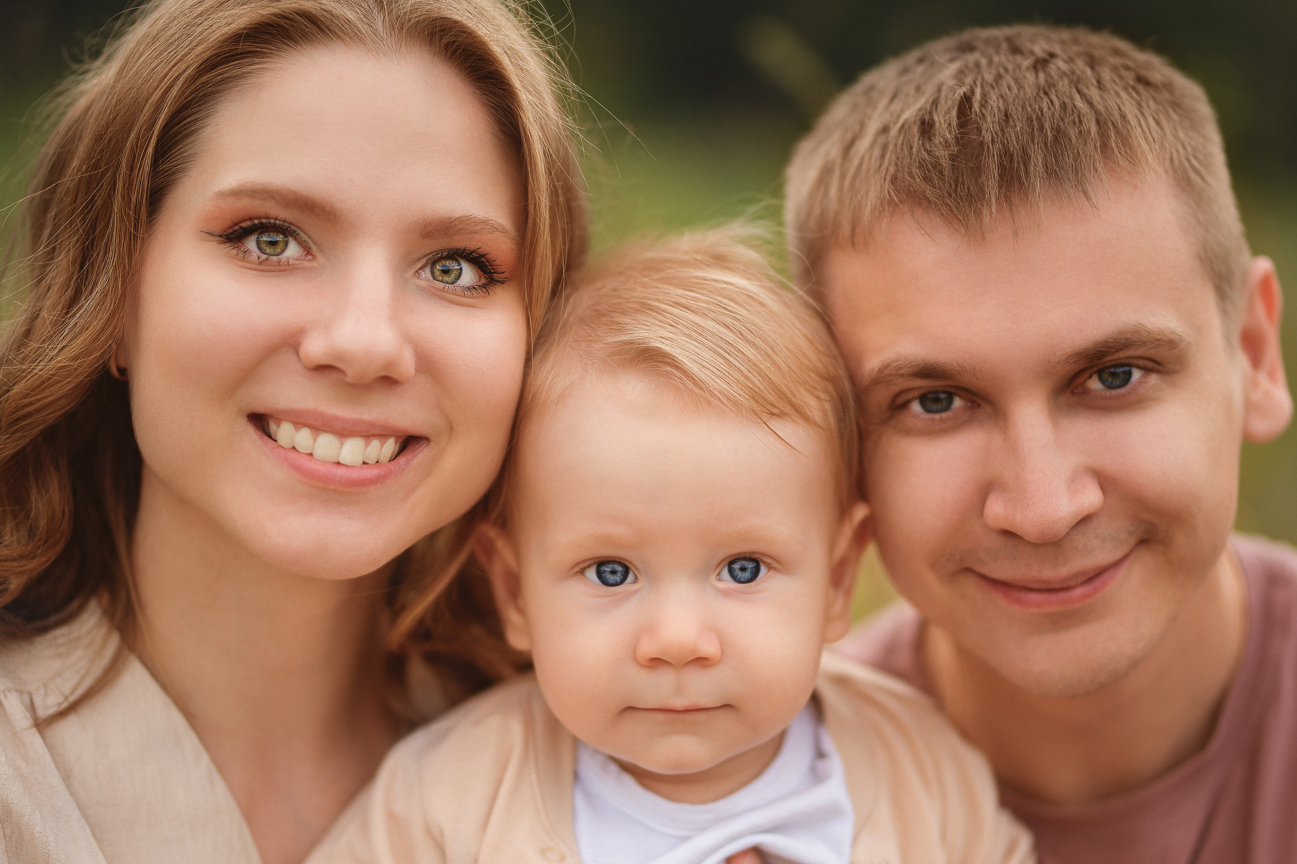 Костя, Яна и Арсений. Фотограф Таинств Крещения и Венчания в г. Курске