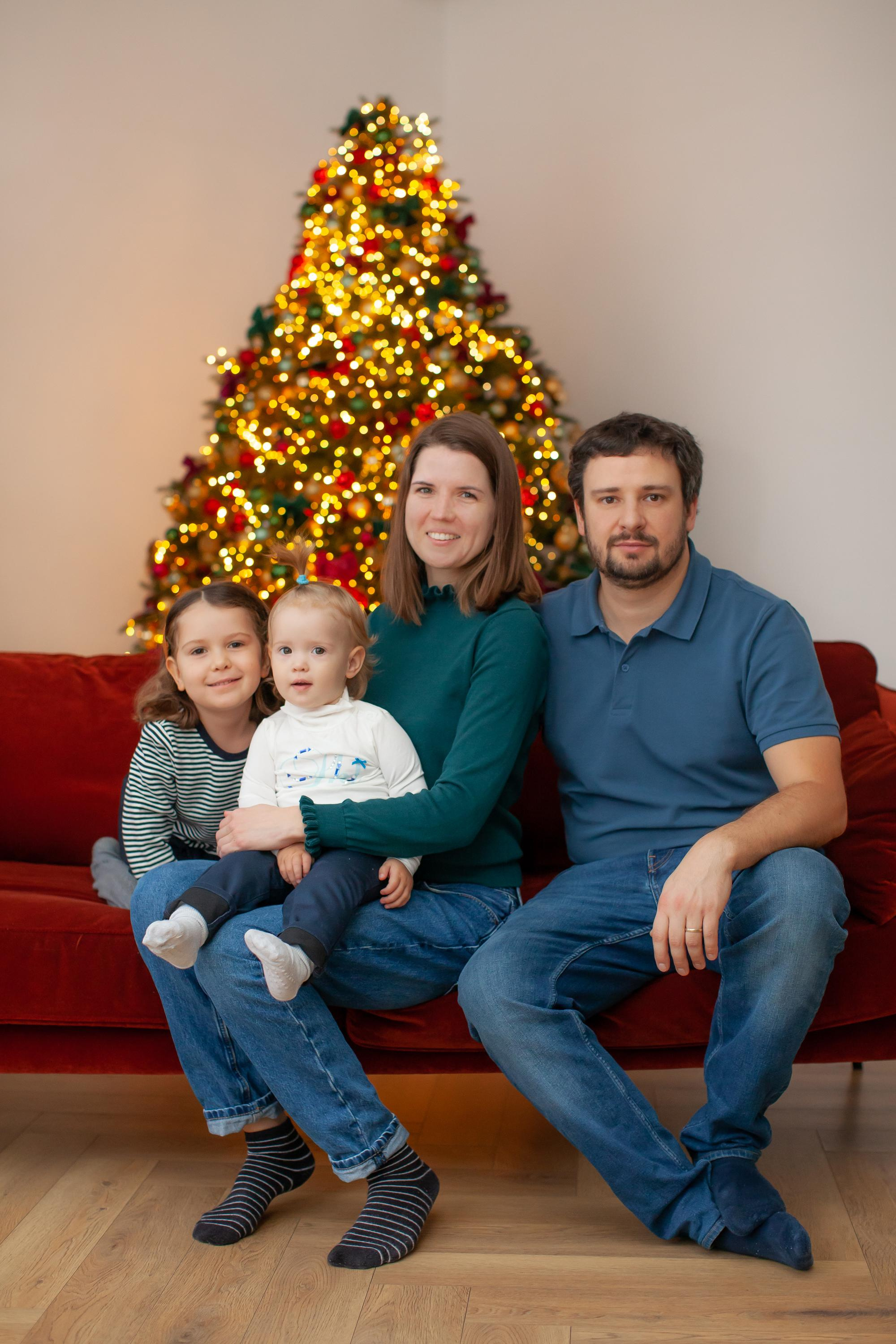 Дарья, Антон, Кира и Вера. Портретный творческий фотограф в Москве Надя Дудник