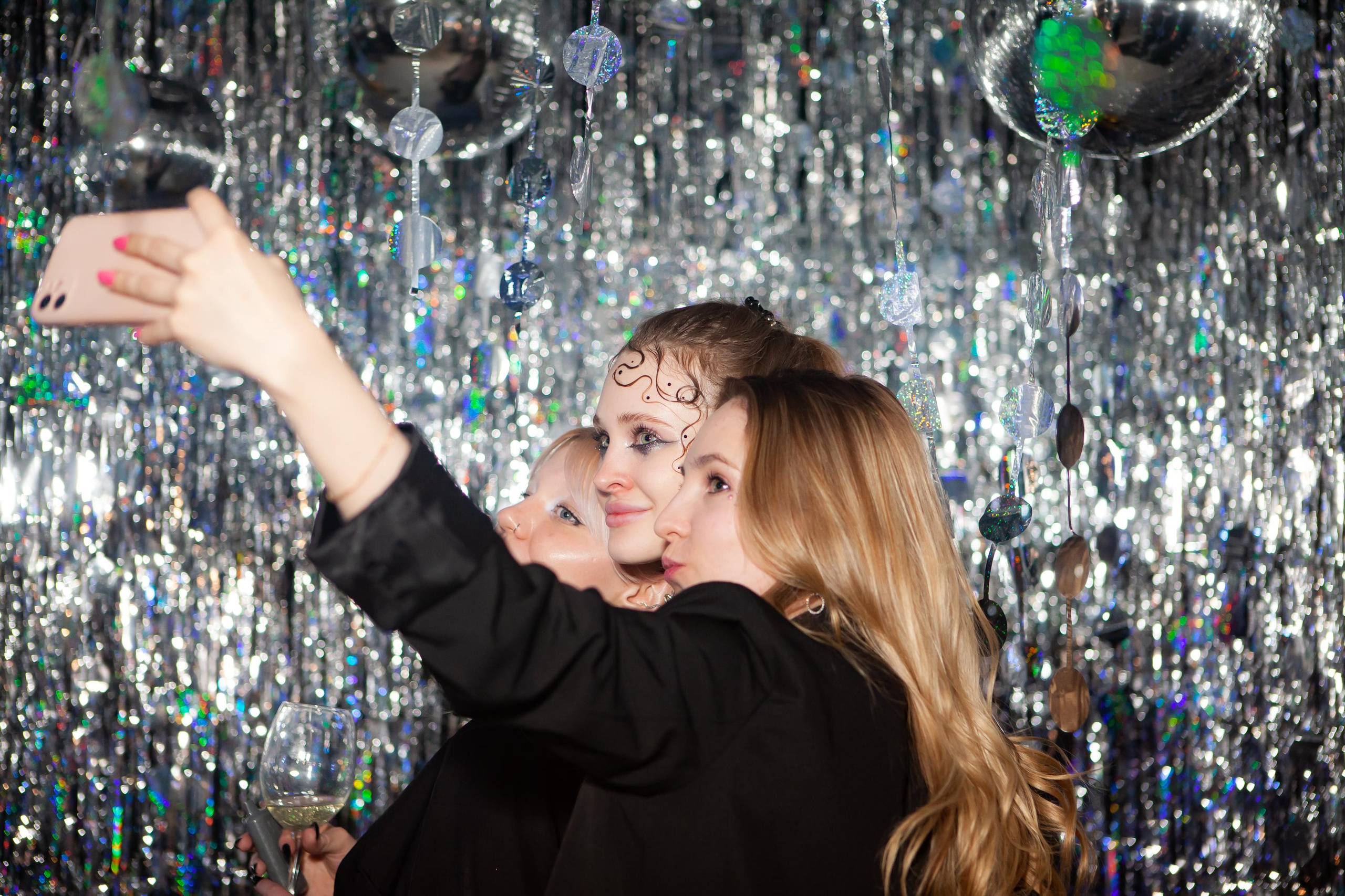 Новогодний корпоратив компании «Спич». Портретный творческий фотограф в Москве Надя Дудник