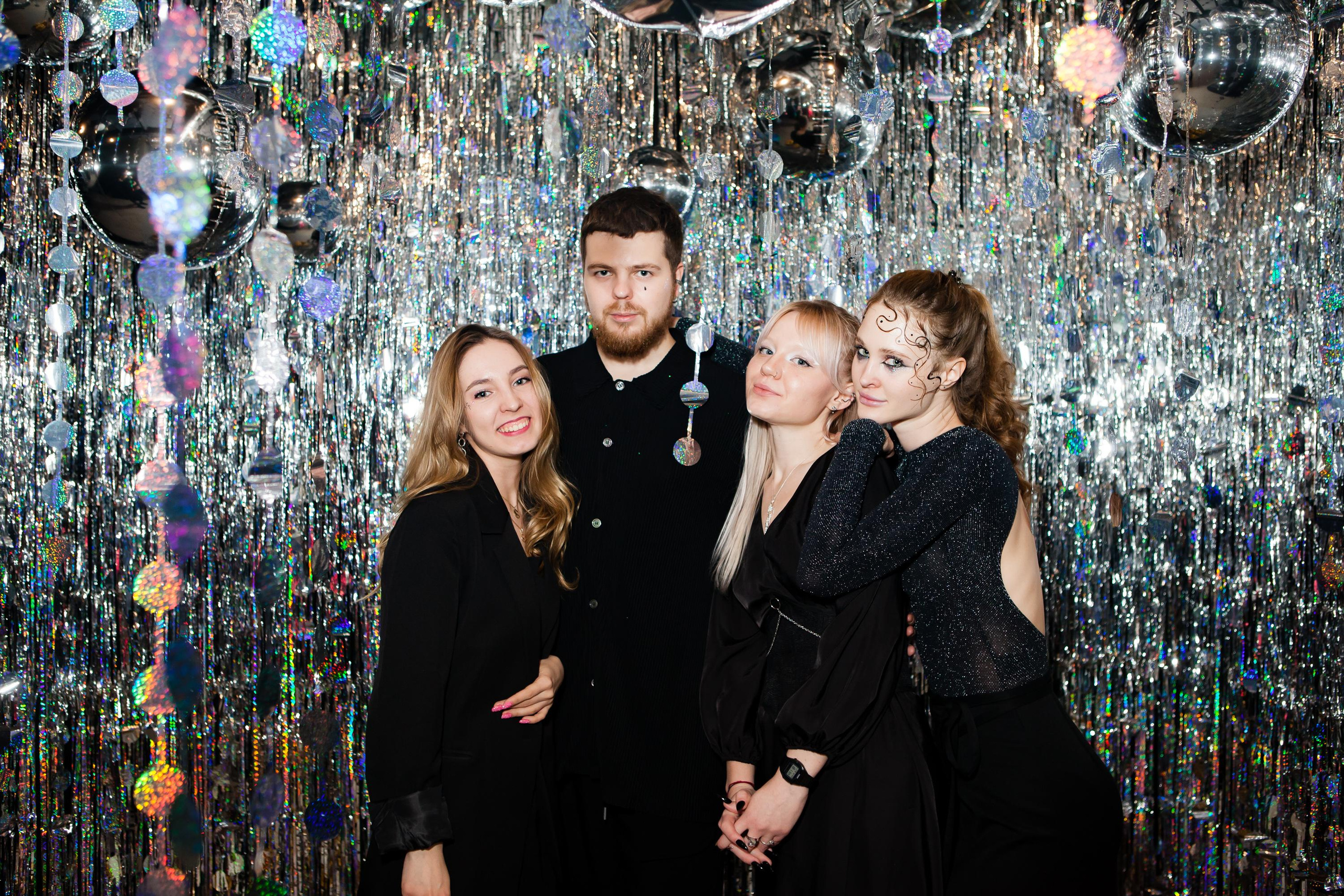 Новогодний корпоратив компании «Спич». Портретный творческий фотограф в Москве Надя Дудник