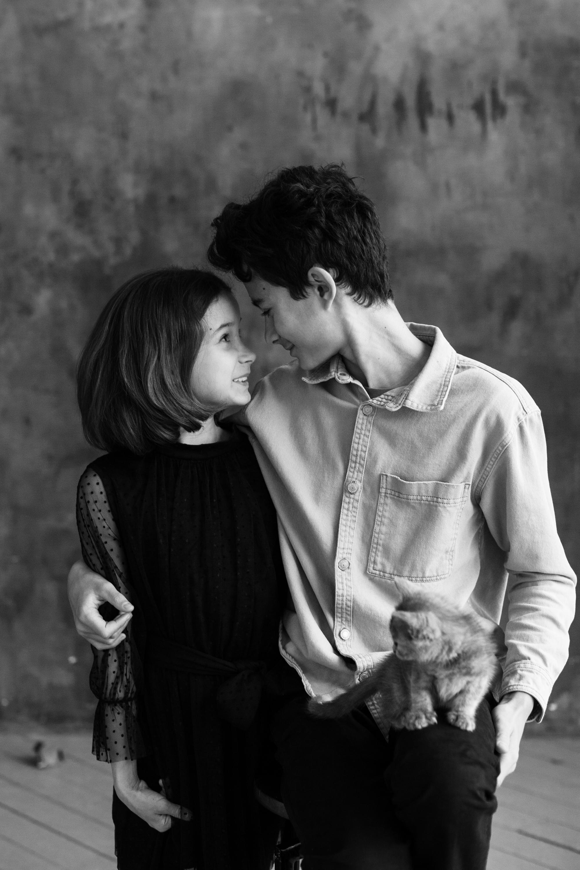 Настя, Веня, Майя и кот. Портретный творческий фотограф в Москве Надя Дудник