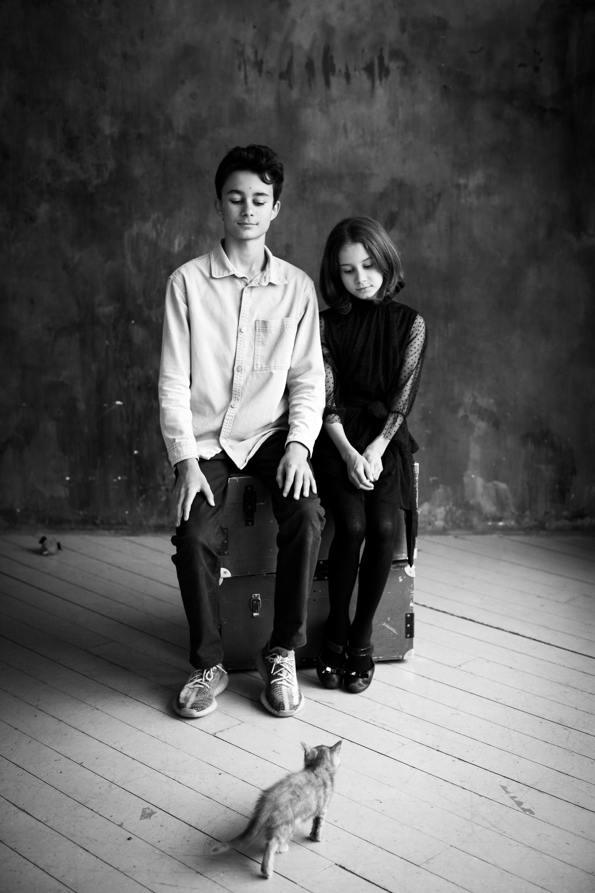 Настя, Веня, Майя и кот. Портретный творческий фотограф в Москве Надя Дудник