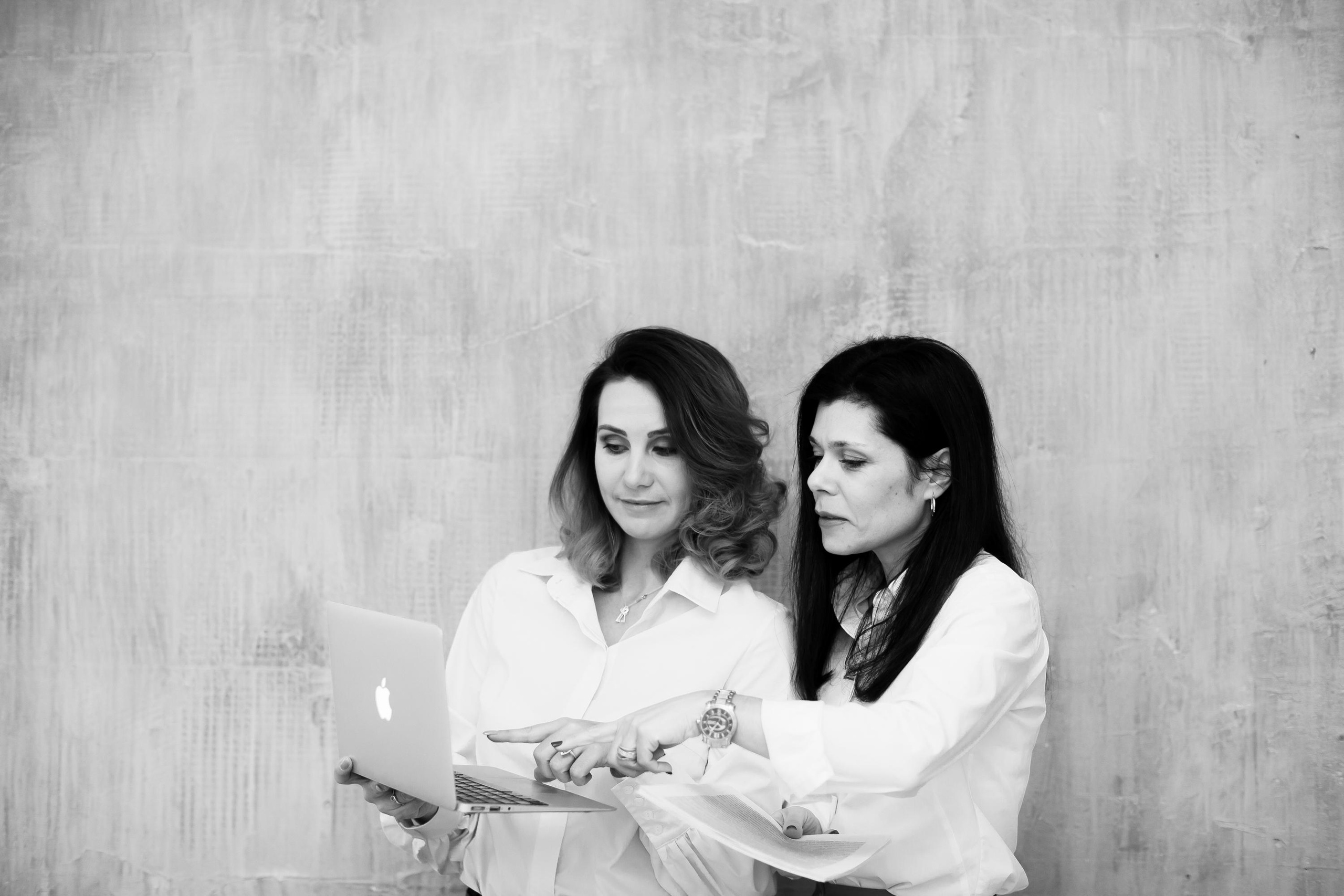 Маринэ и Мария. Портретный творческий фотограф в Москве Надя Дудник