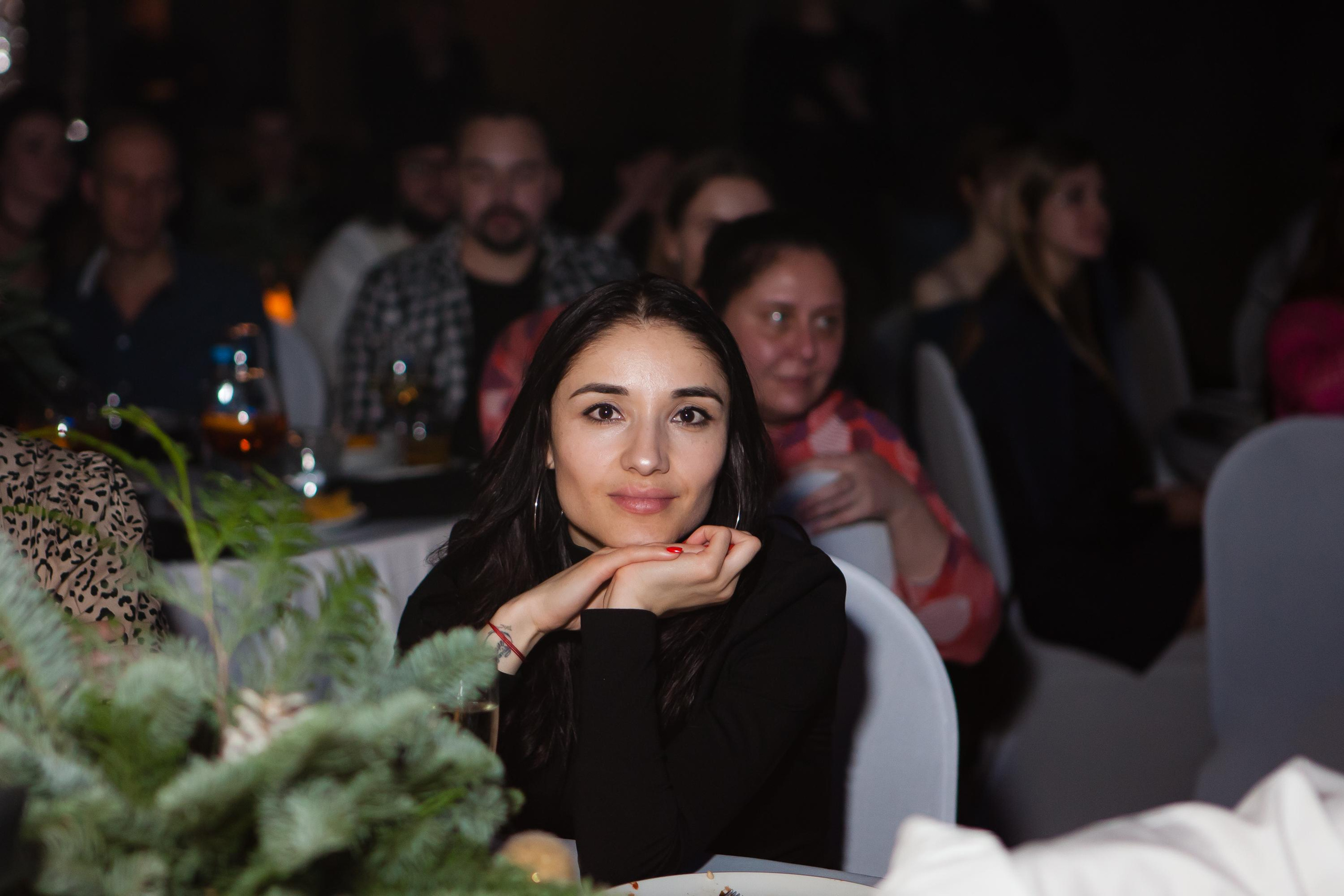 Новогодний корпоратив компании «Спич». Портретный творческий фотограф в Москве Надя Дудник