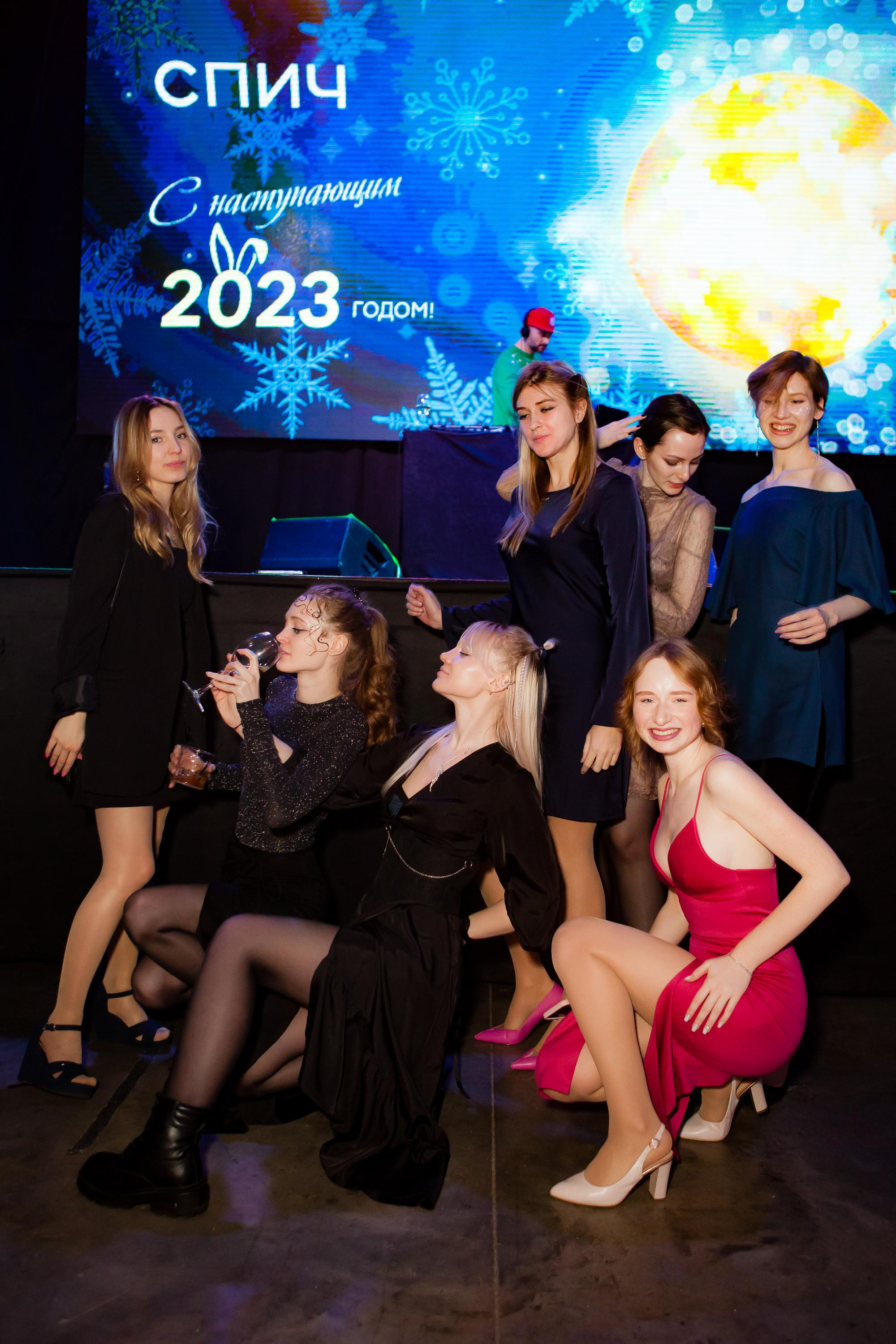Новогодний корпоратив компании «Спич». Портретный творческий фотограф в Москве Надя Дудник