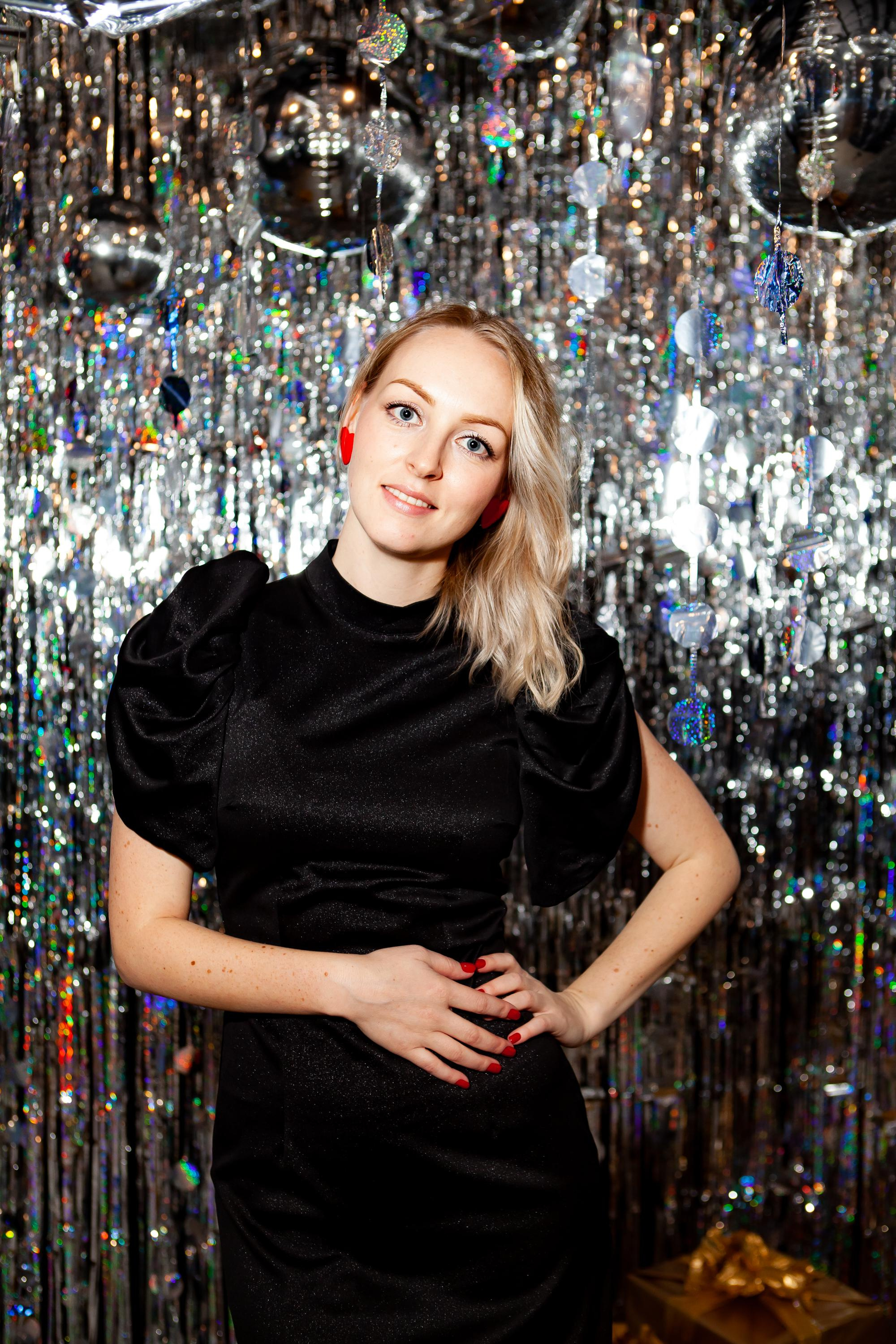 Новогодний корпоратив компании «Спич». Портретный творческий фотограф в Москве Надя Дудник