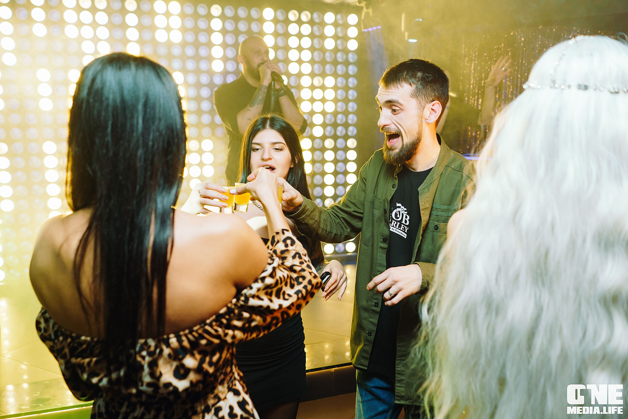 Фоторепортаж из караоке-клуба Эйфория. One Media Life: фоторепортажи, фотоотчеты с мероприятий и заведений
