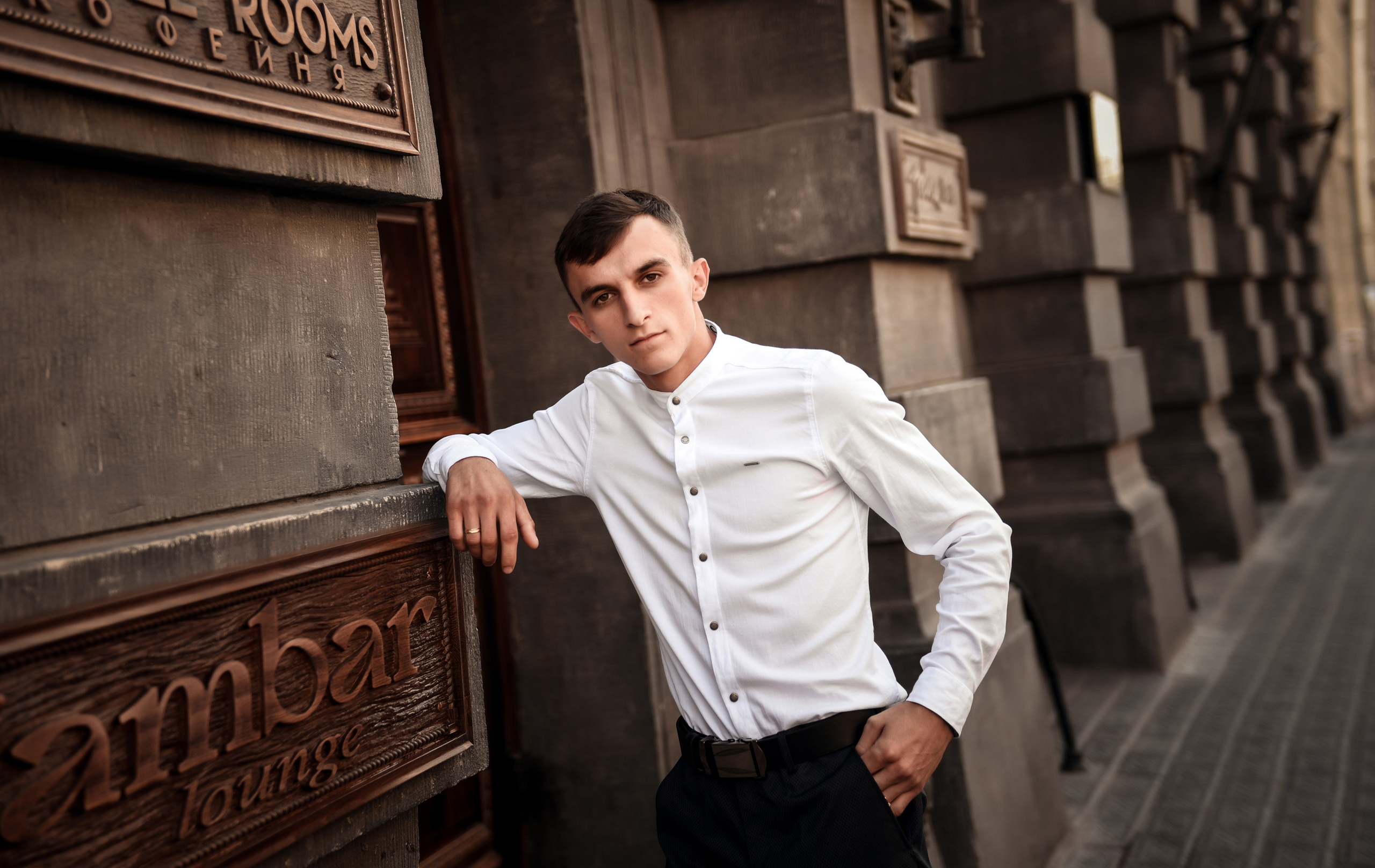 Витя и Юля 2х — часовая прогулка. Свадебный, семейный, детский, контент фотограф в Омске Максим Ильин