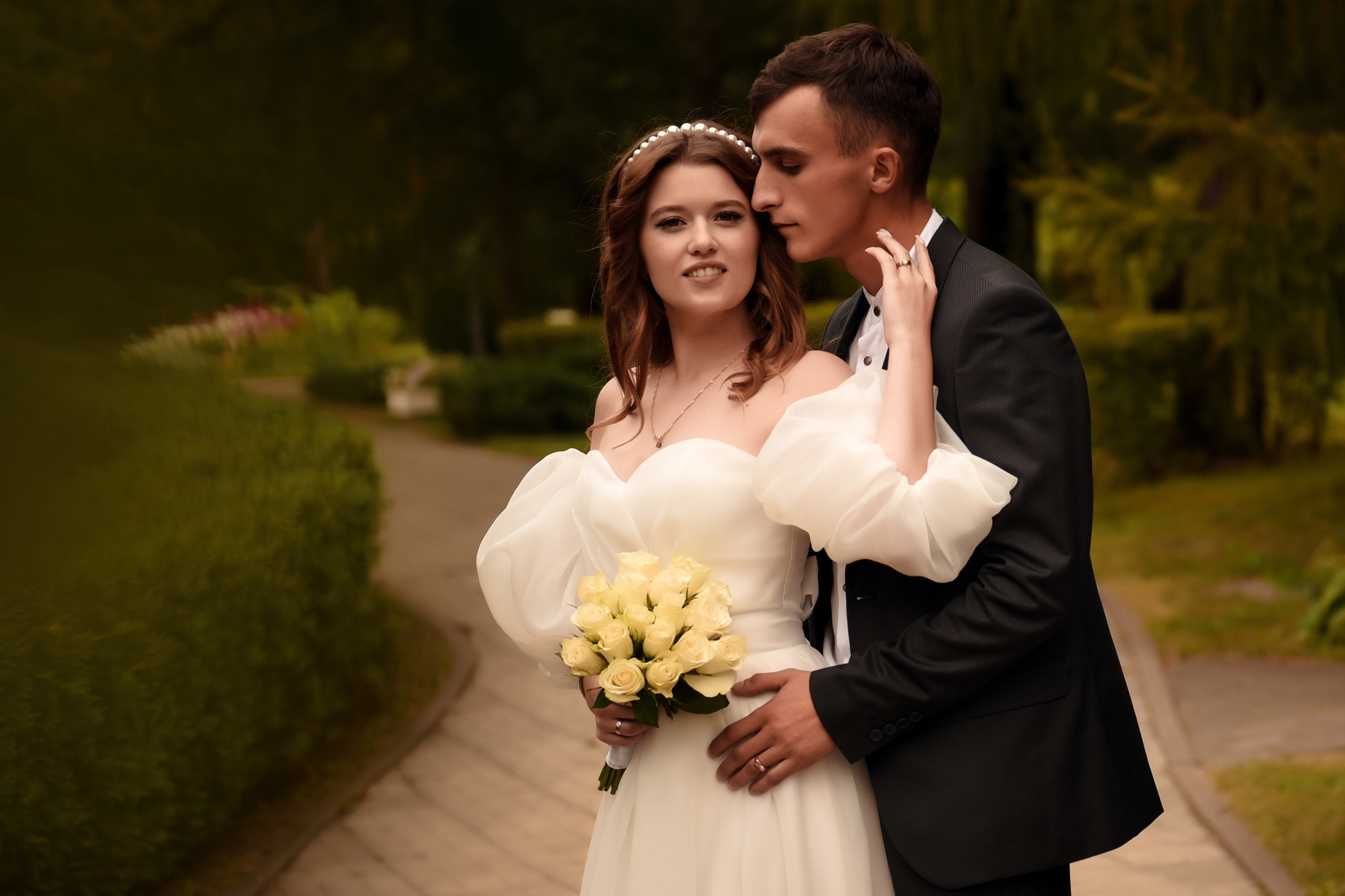 Витя и Юля 2х — часовая прогулка. Свадебный, семейный, детский, контент фотограф в Омске Максим Ильин