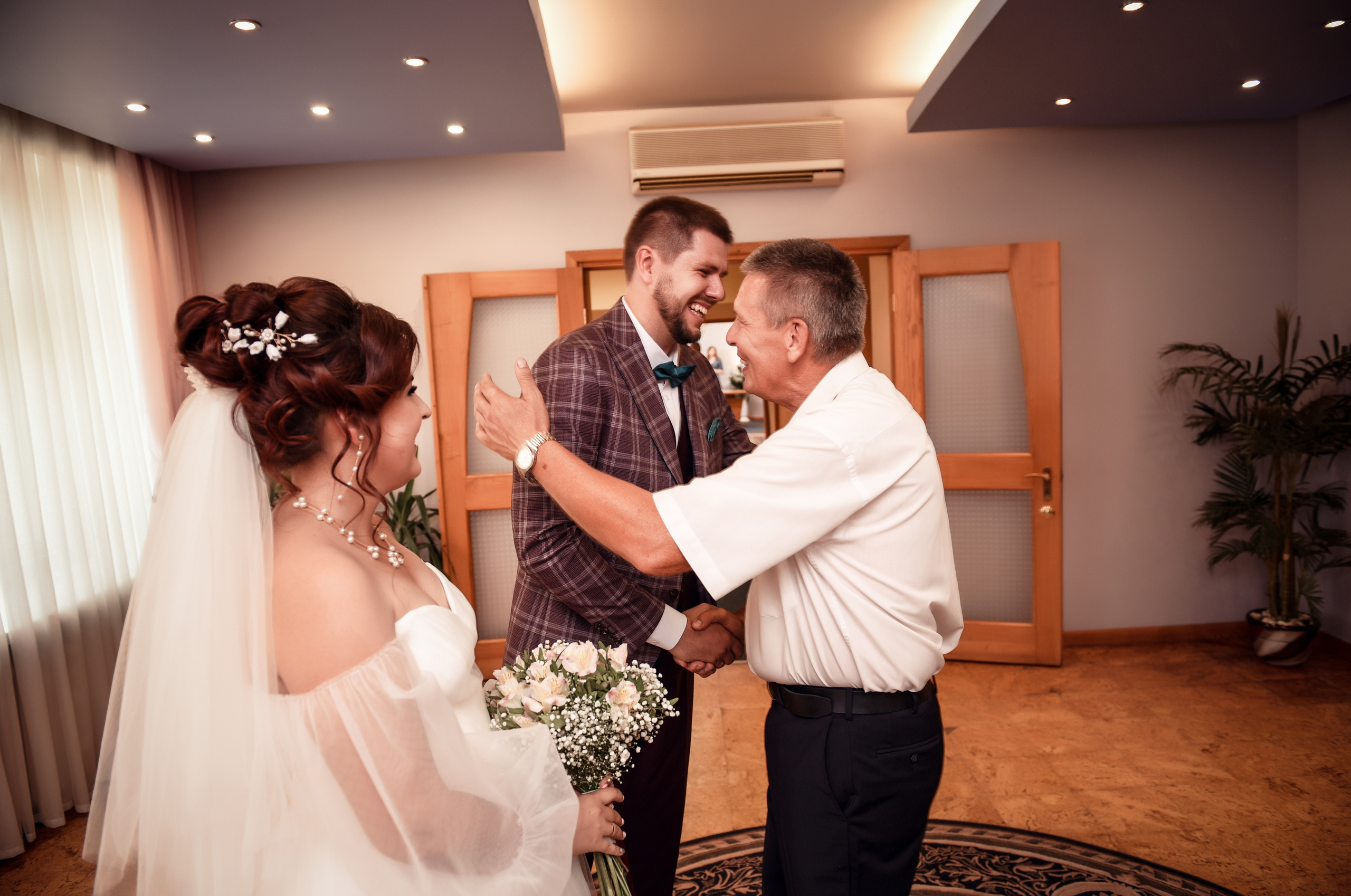 Роман и Алина. Свадебный, семейный, детский, контент фотограф в Омске Максим Ильин