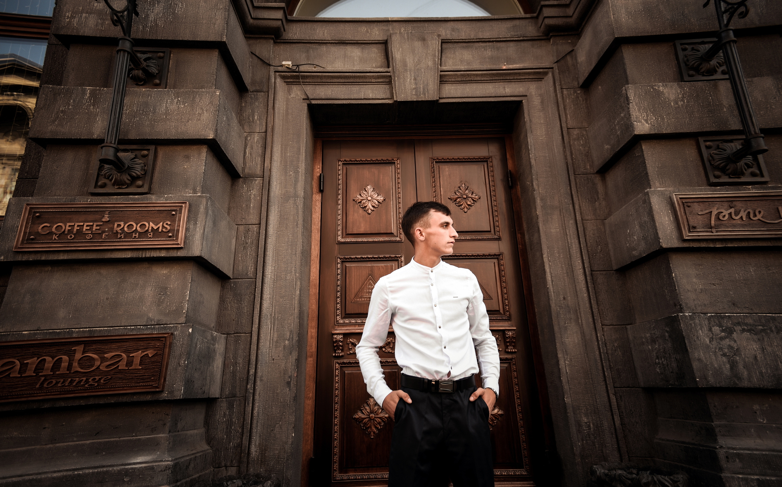 Витя и Юля 2х — часовая прогулка. Свадебный, семейный, детский, контент фотограф в Омске Максим Ильин