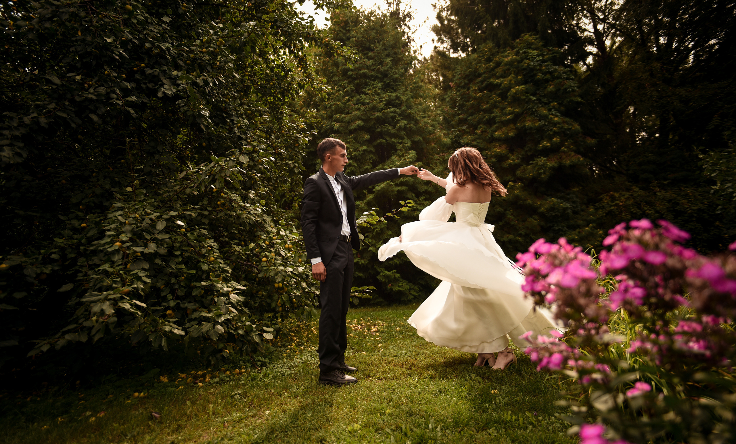 Витя и Юля 2х — часовая прогулка. Свадебный, семейный, детский, контент фотограф в Омске Максим Ильин