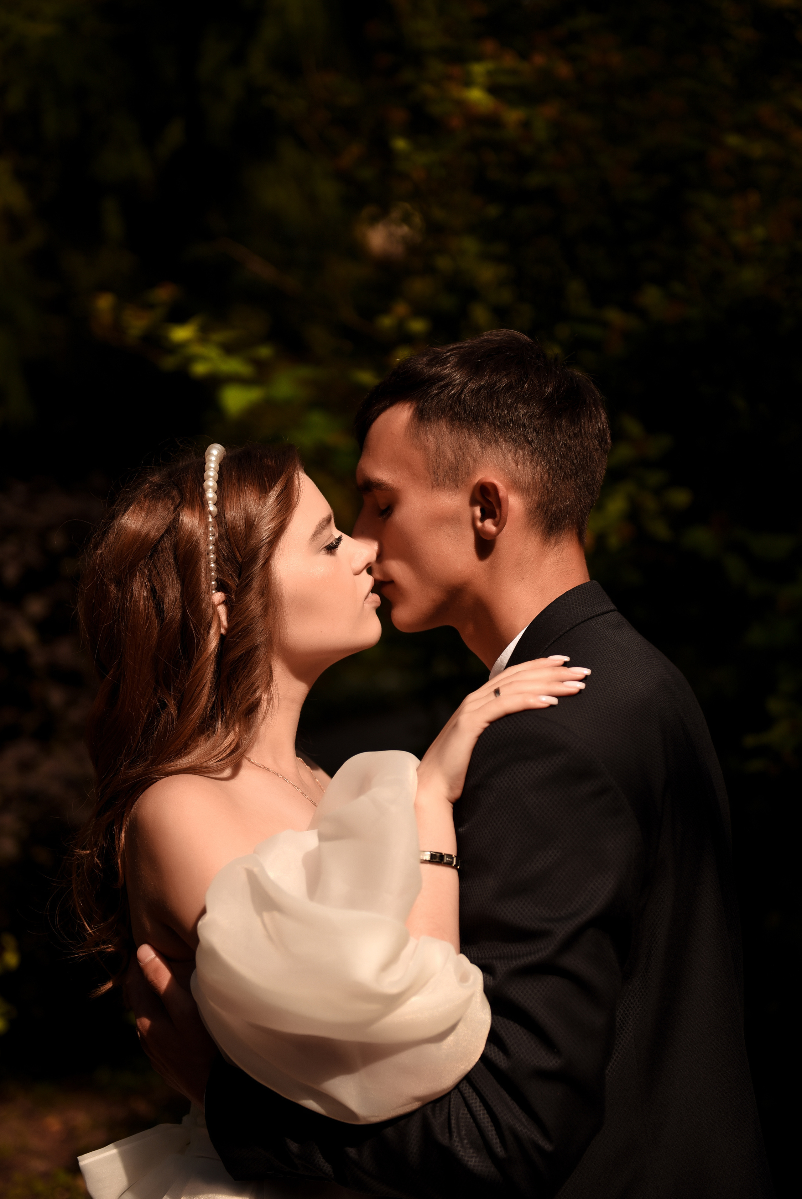 Витя и Юля 2х — часовая прогулка. Свадебный, семейный, детский, контент фотограф в Омске Максим Ильин