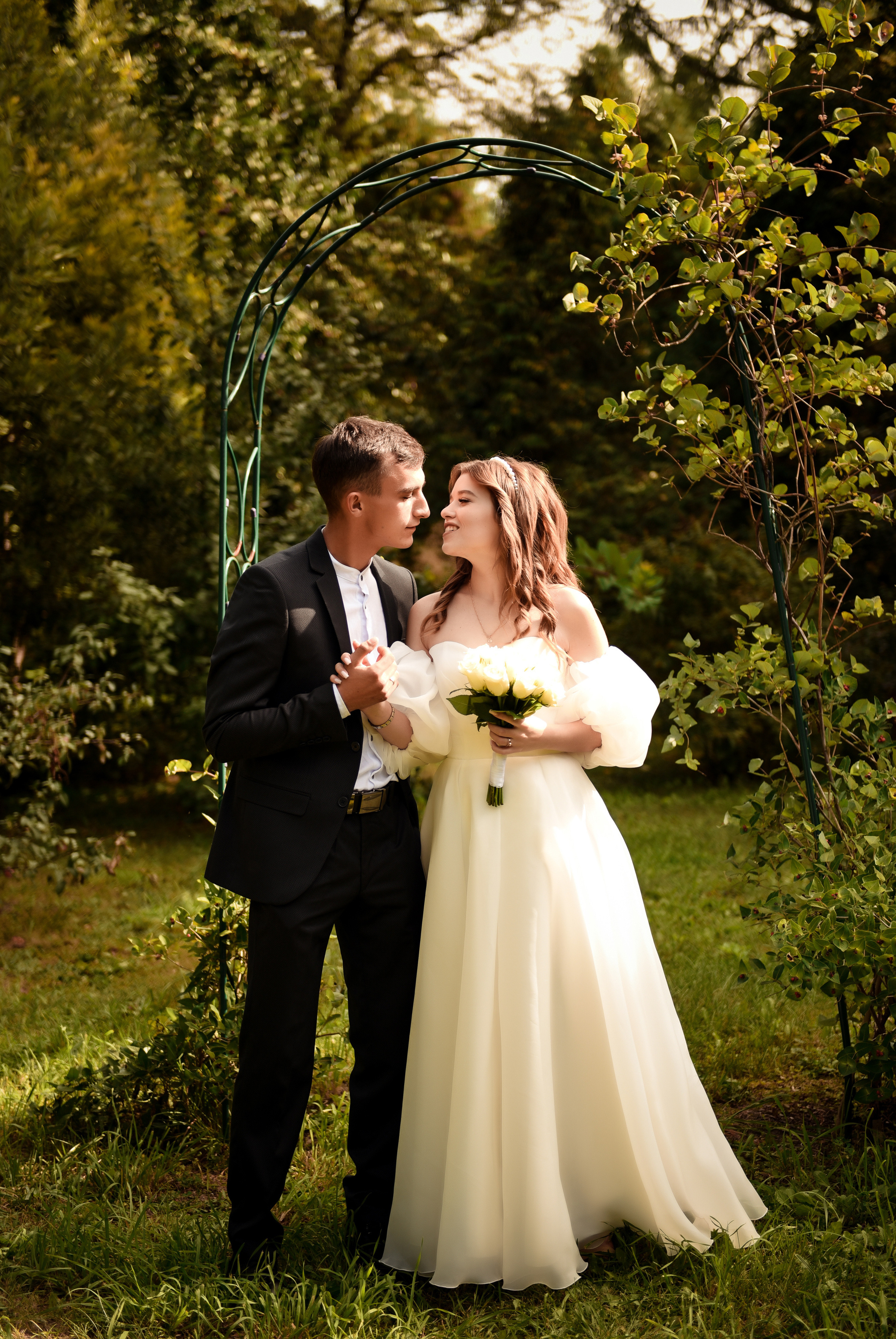 Витя и Юля 2х — часовая прогулка. Свадебный, семейный, детский, контент фотограф в Омске Максим Ильин