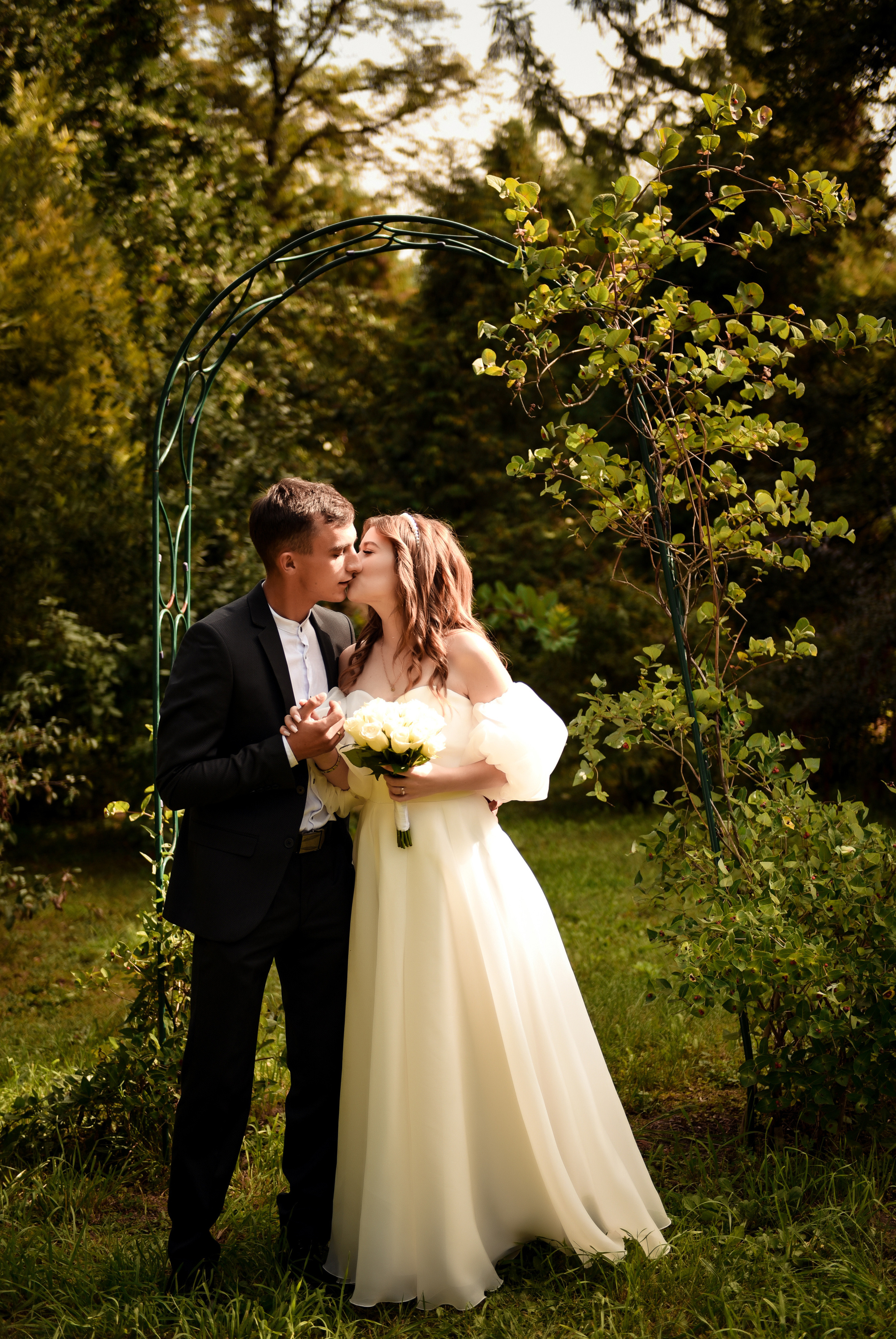 Витя и Юля 2х — часовая прогулка. Свадебный, семейный, детский, контент фотограф в Омске Максим Ильин