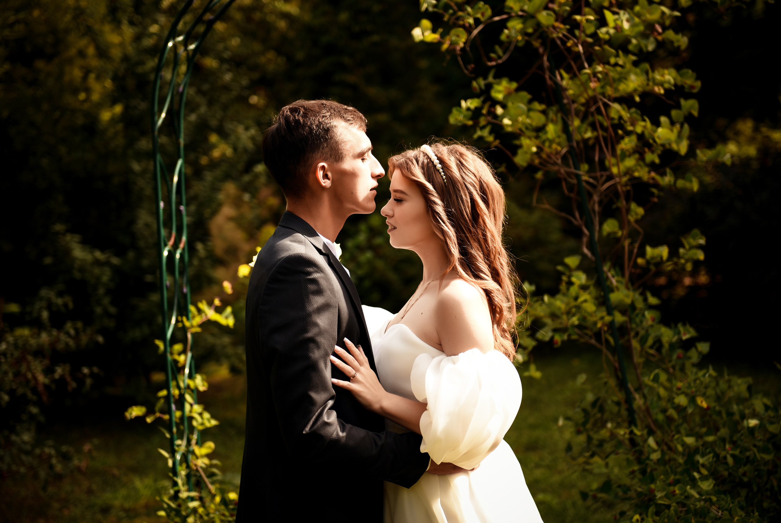 Витя и Юля 2х — часовая прогулка. Свадебный, семейный, детский, контент фотограф в Омске Максим Ильин