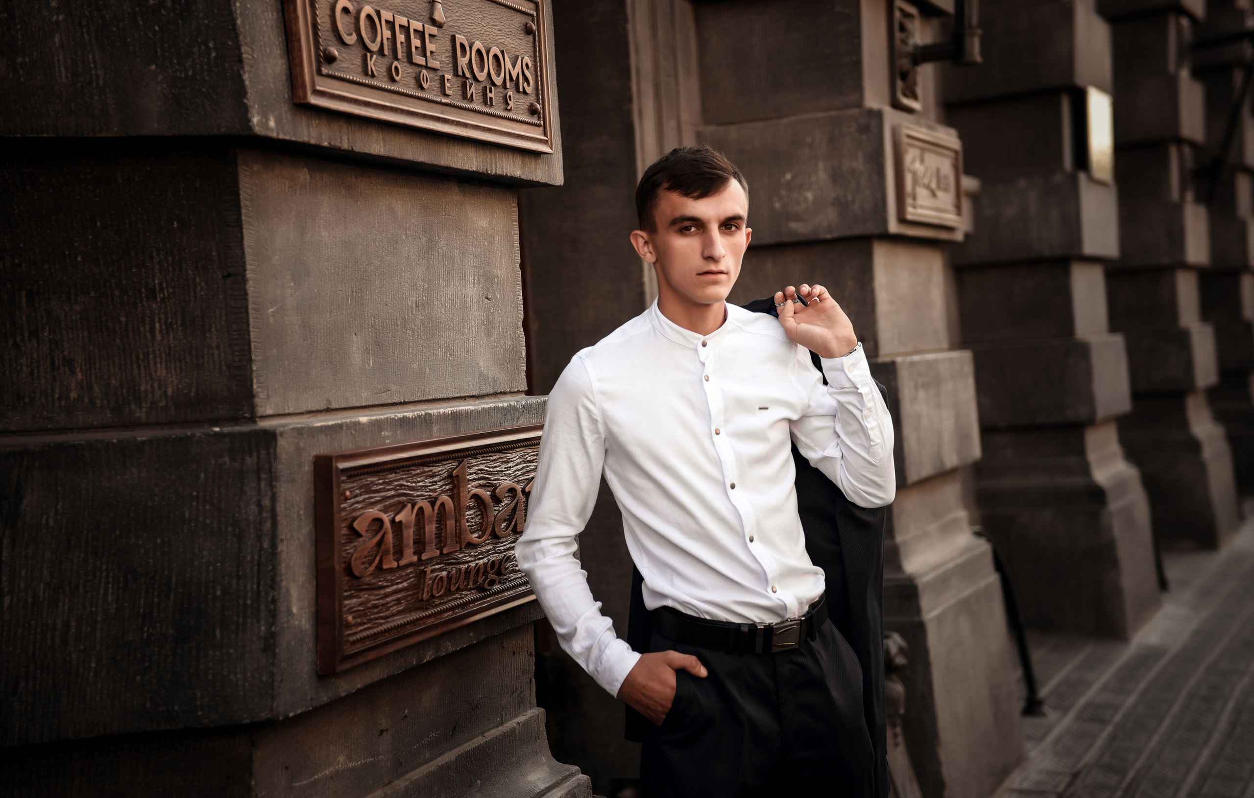 Витя и Юля 2х — часовая прогулка. Свадебный, семейный, детский, контент фотограф в Омске Максим Ильин