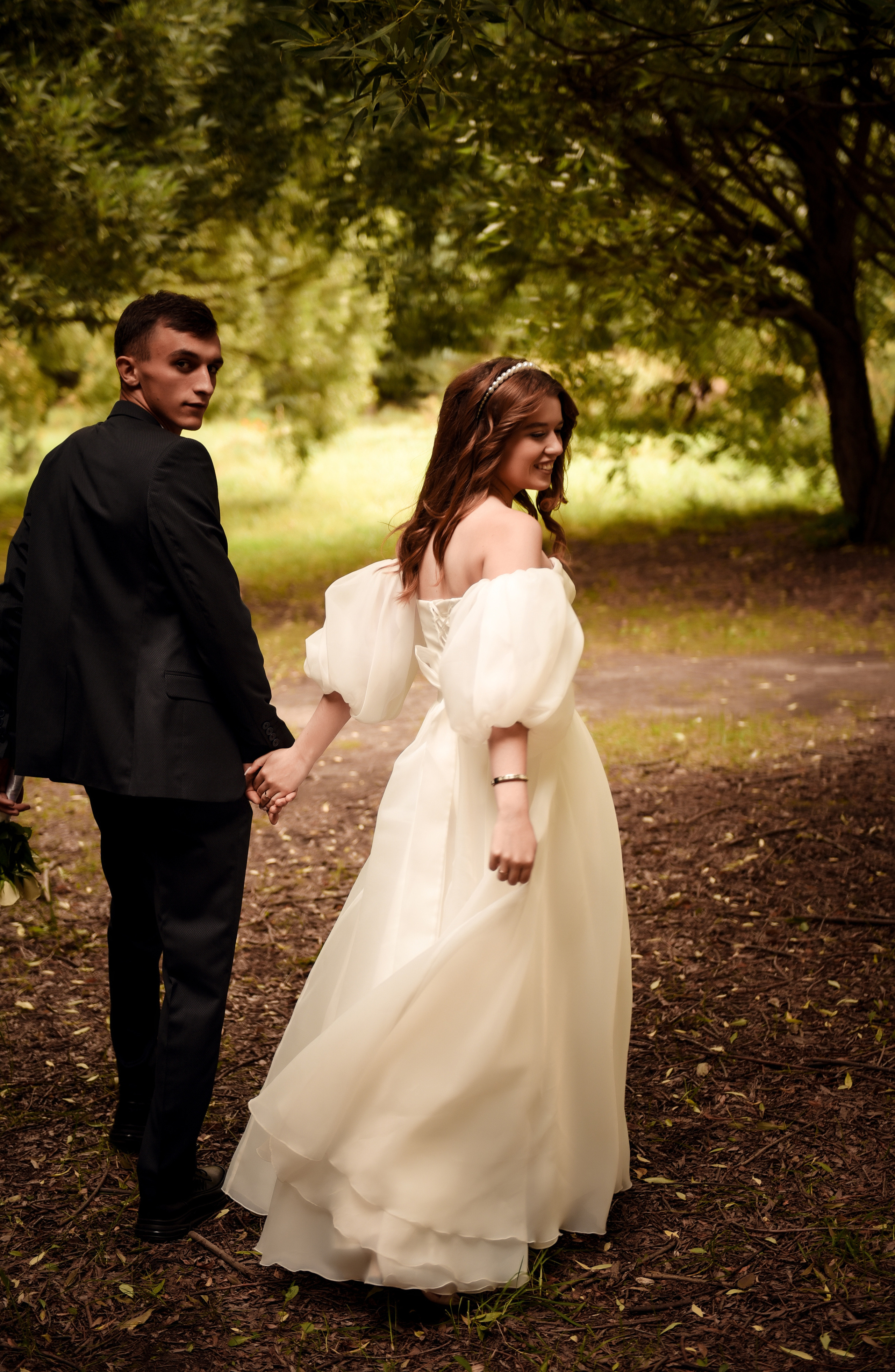 Витя и Юля 2х — часовая прогулка. Свадебный, семейный, детский, контент фотограф в Омске Максим Ильин