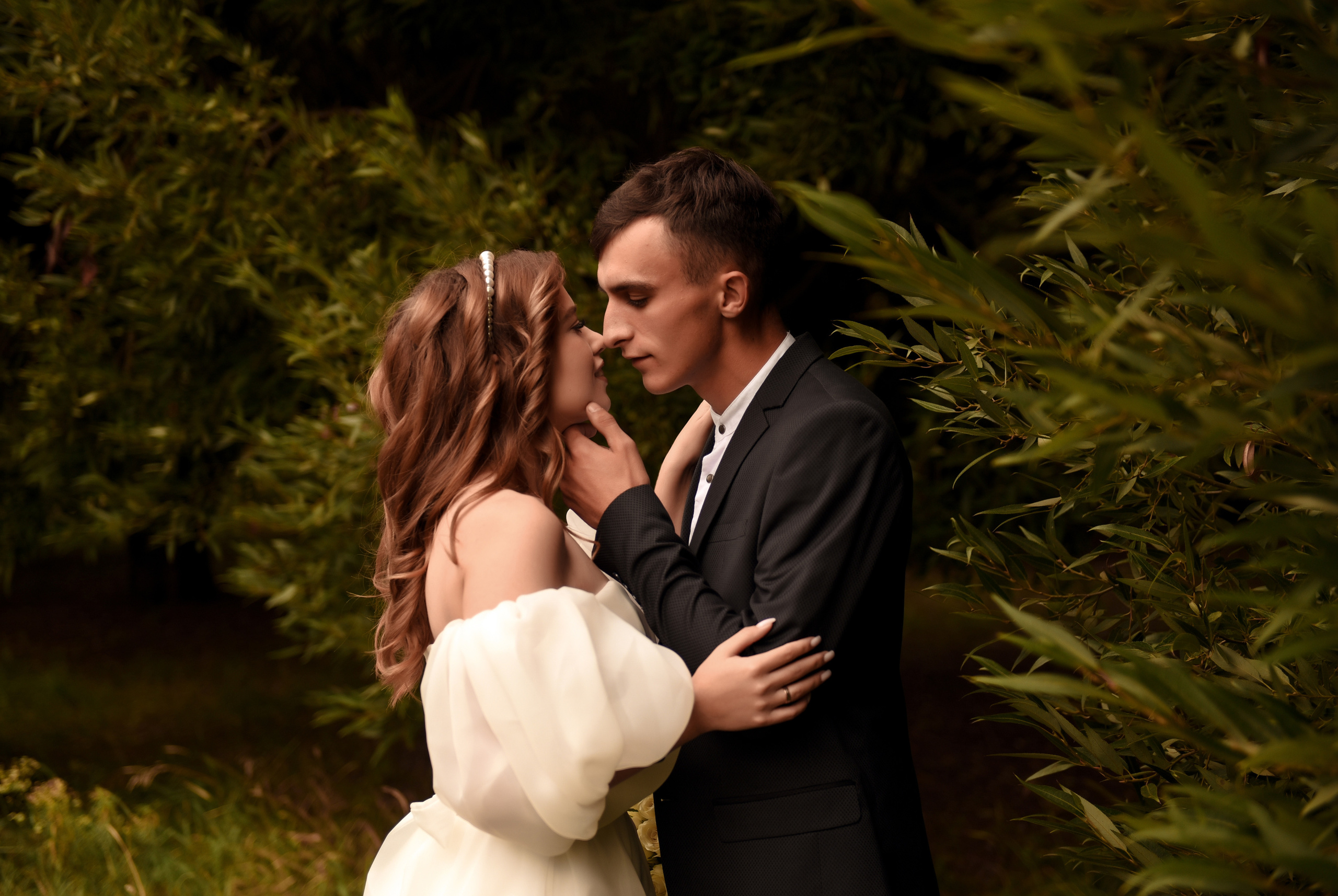 Витя и Юля 2х — часовая прогулка. Свадебный, семейный, детский, контент фотограф в Омске Максим Ильин