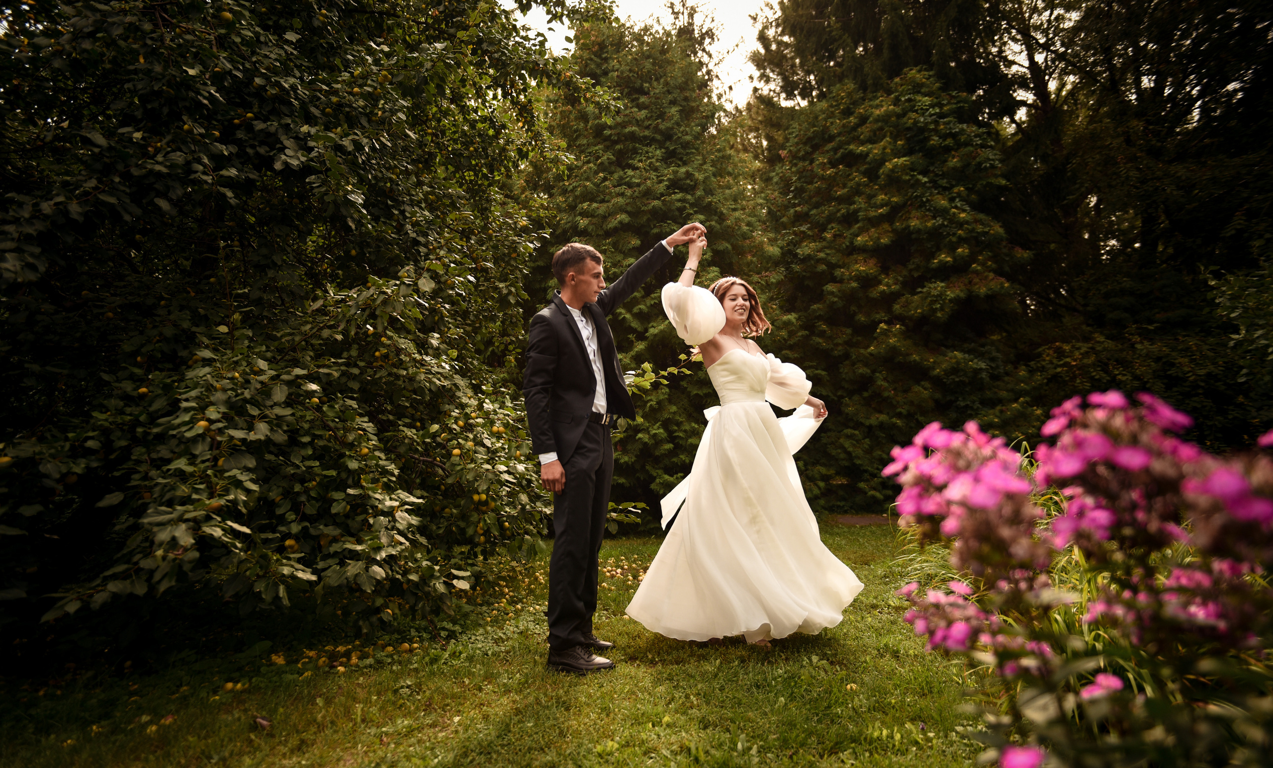 Витя и Юля 2х — часовая прогулка. Свадебный, семейный, детский, контент фотограф в Омске Максим Ильин