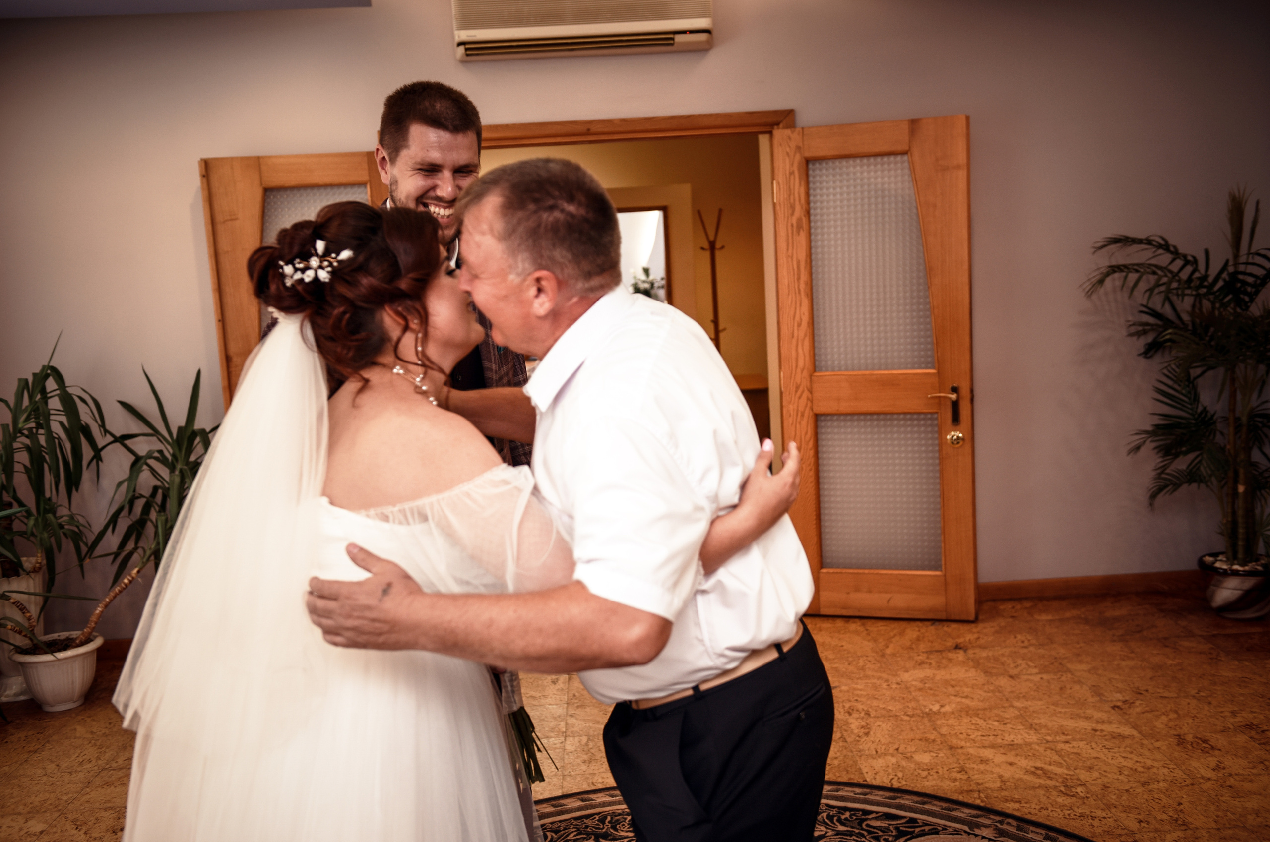 Роман и Алина. Свадебный, семейный, детский, контент фотограф в Омске Максим Ильин