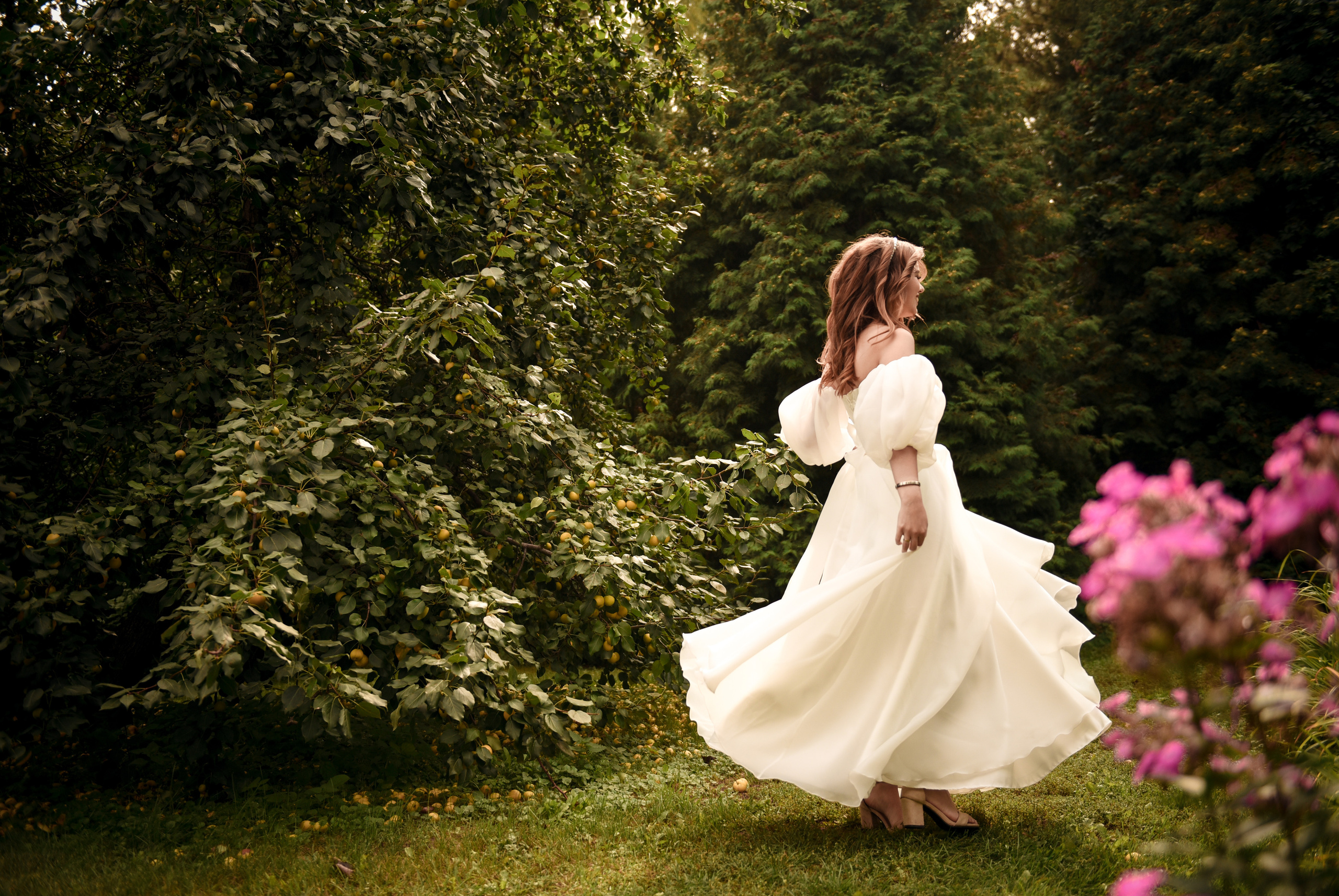 Витя и Юля 2х — часовая прогулка. Свадебный, семейный, детский, контент фотограф в Омске Максим Ильин