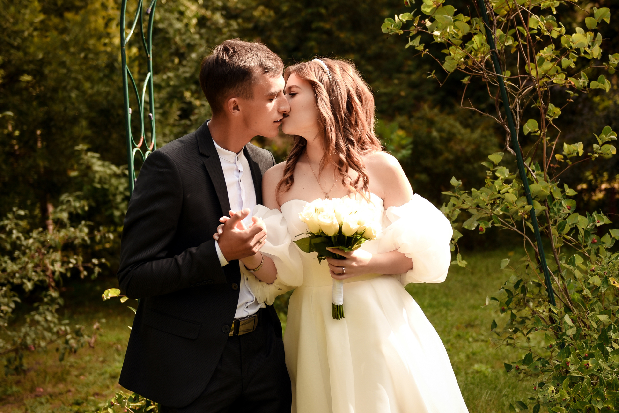 Витя и Юля 2х — часовая прогулка. Свадебный, семейный, детский, контент фотограф в Омске Максим Ильин