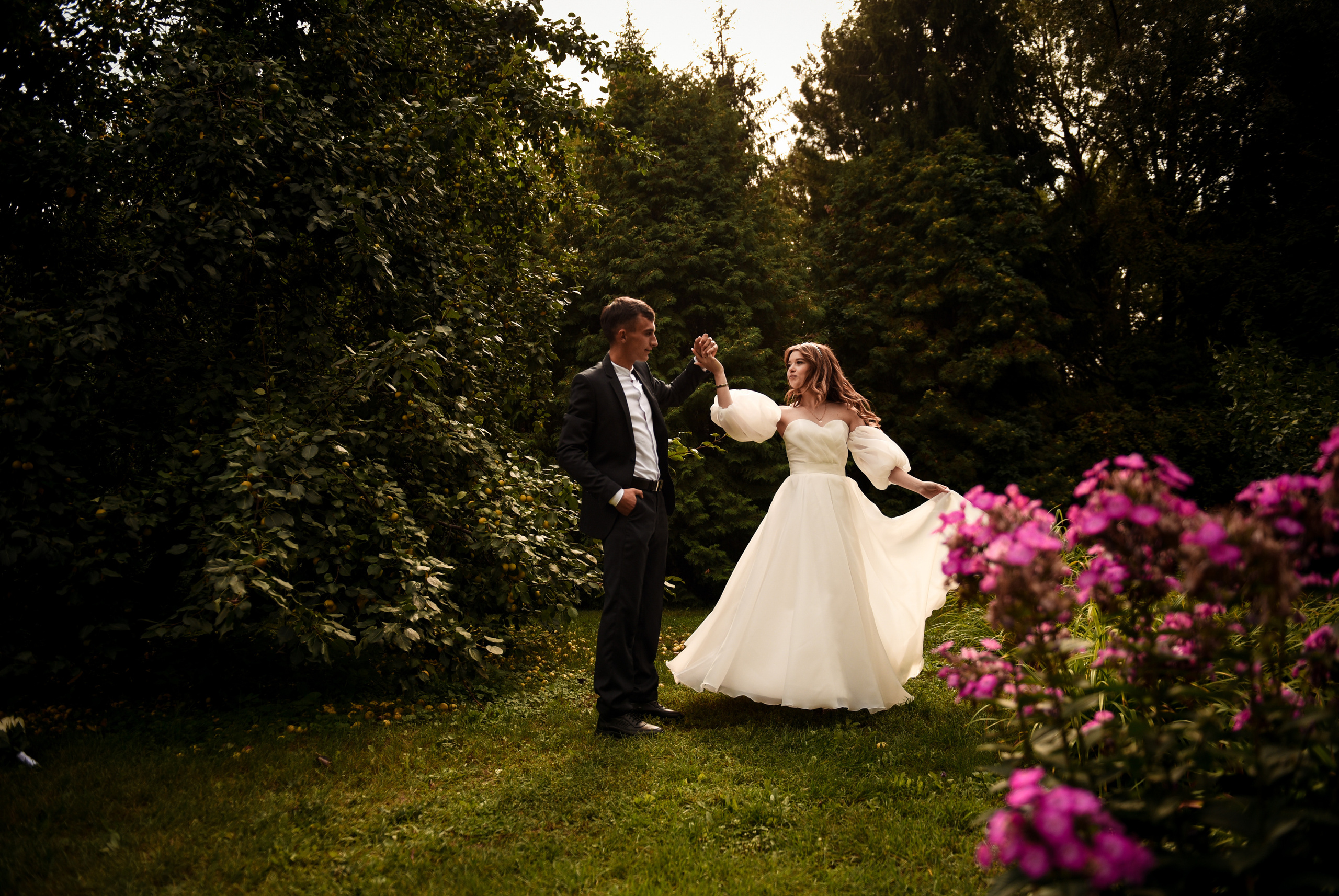 Витя и Юля 2х — часовая прогулка. Свадебный, семейный, детский, контент фотограф в Омске Максим Ильин