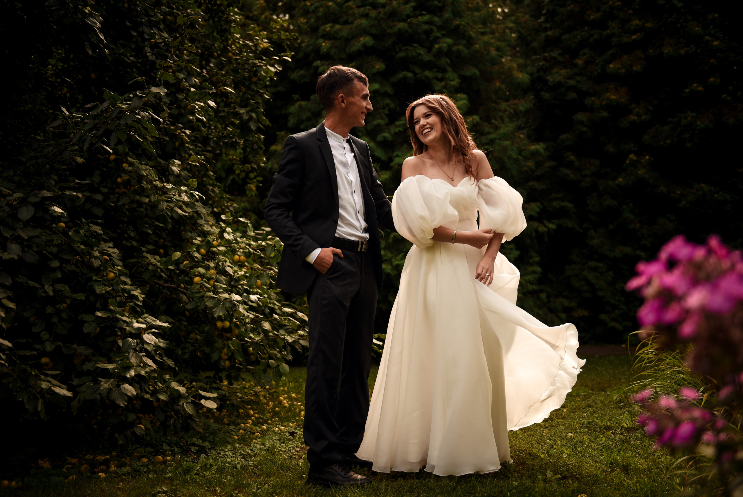 Витя и Юля 2х — часовая прогулка. Свадебный, семейный, детский, контент фотограф в Омске Максим Ильин