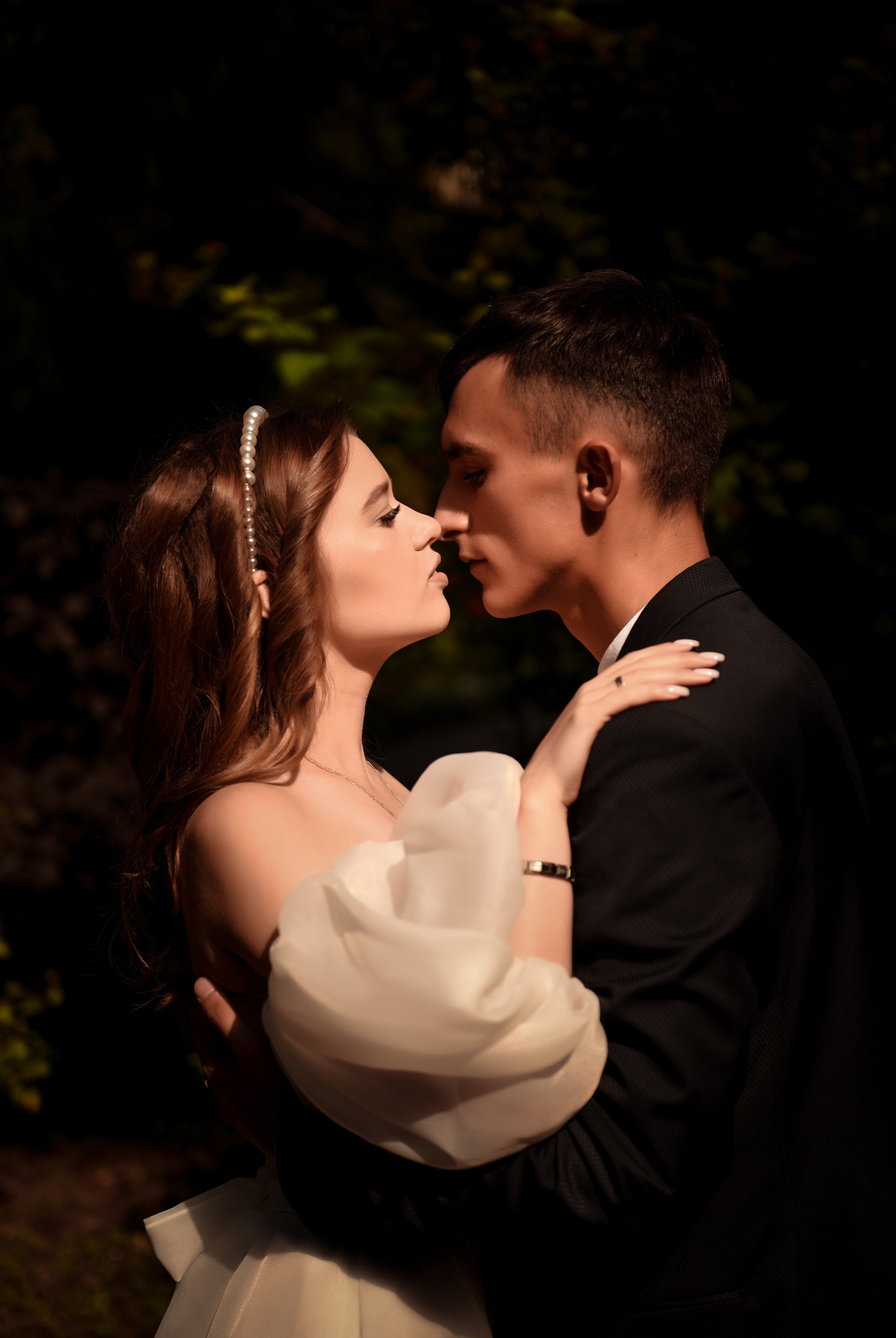 Витя и Юля 2х — часовая прогулка. Свадебный, семейный, детский, контент фотограф в Омске Максим Ильин