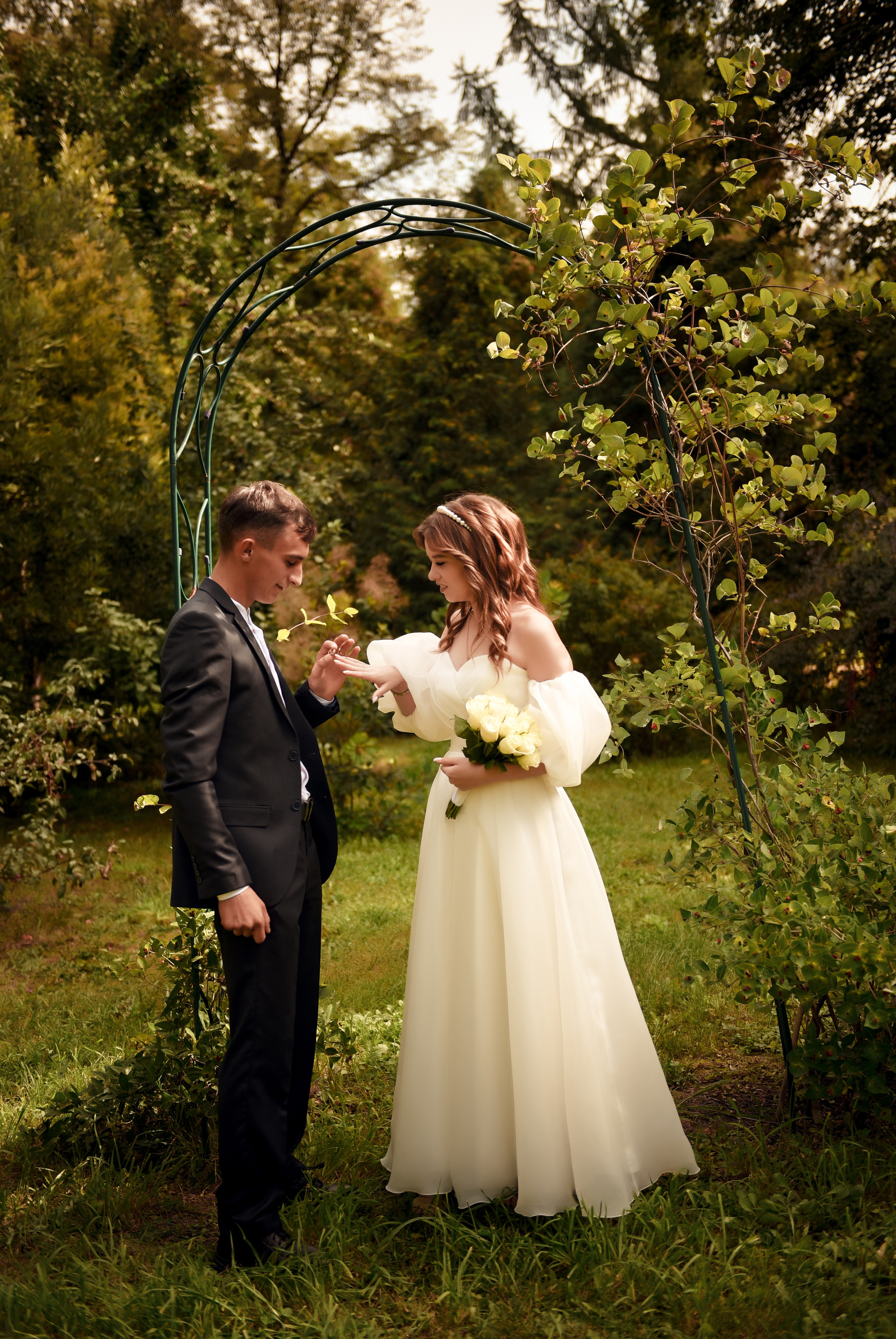 Витя и Юля 2х — часовая прогулка. Свадебный, семейный, детский, контент фотограф в Омске Максим Ильин