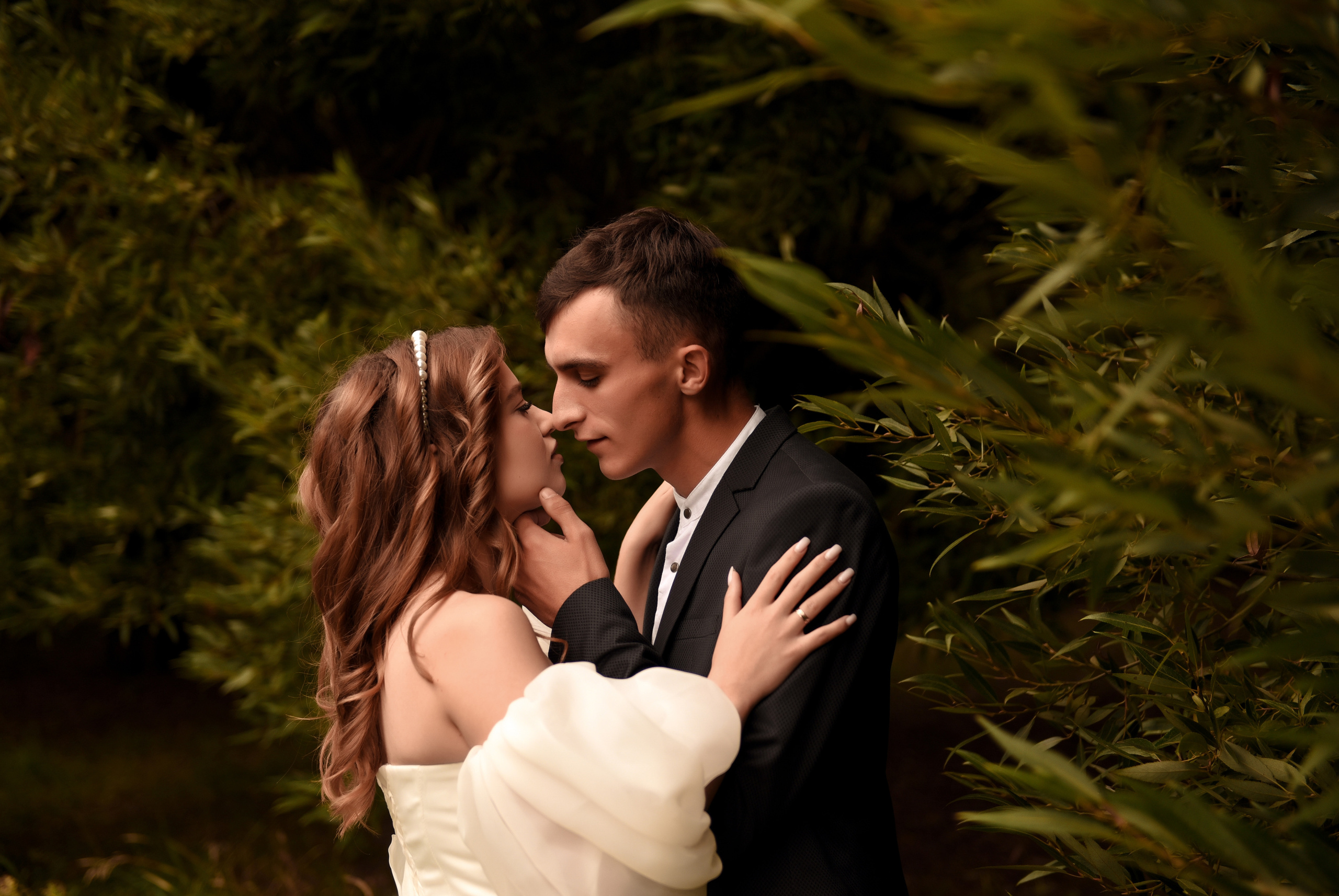 Витя и Юля 2х — часовая прогулка. Свадебный, семейный, детский, контент фотограф в Омске Максим Ильин