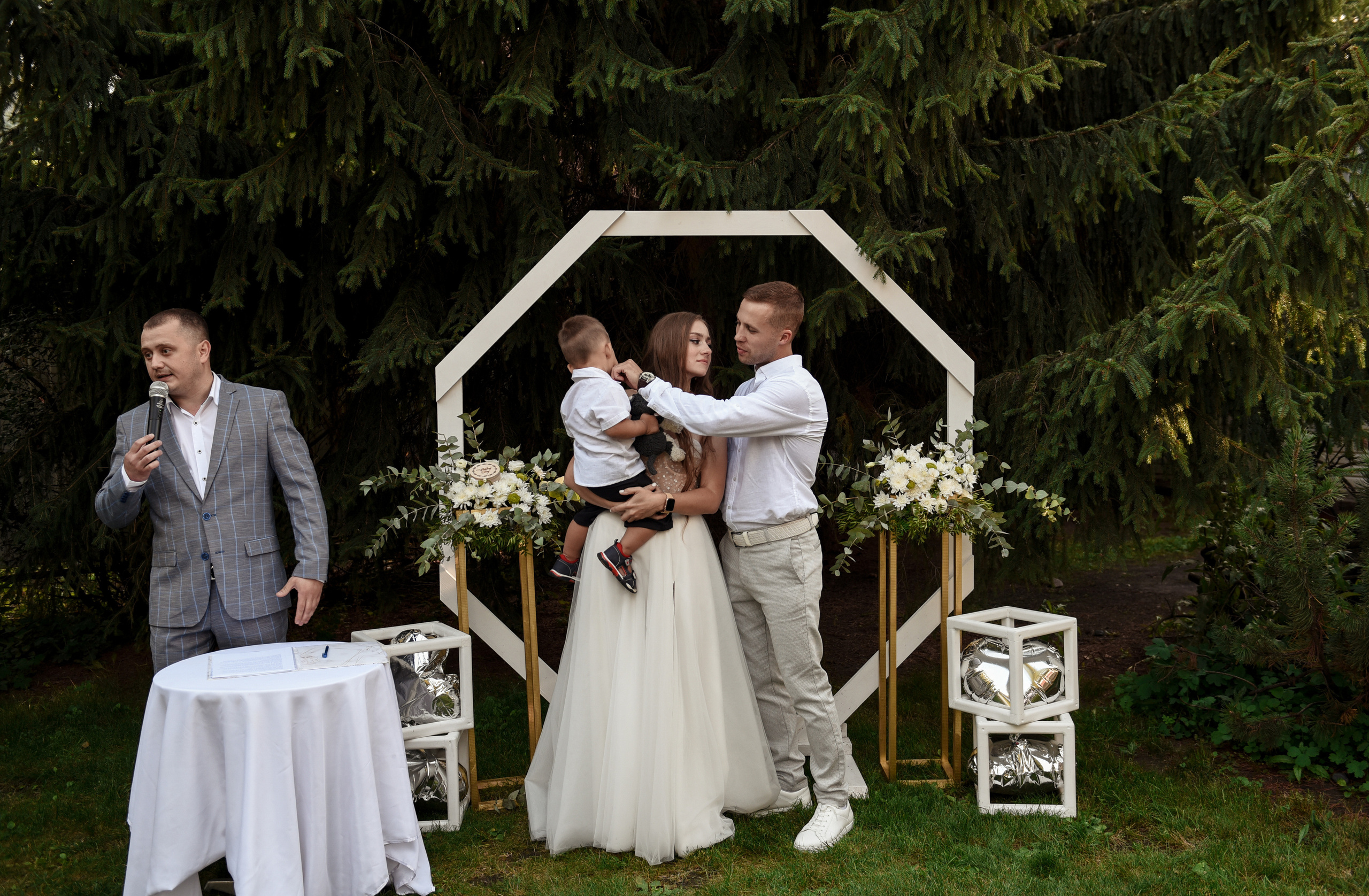 Свадебная серия Миши и Кристины. Свадебный, семейный, детский, контент фотограф в Омске Максим Ильин