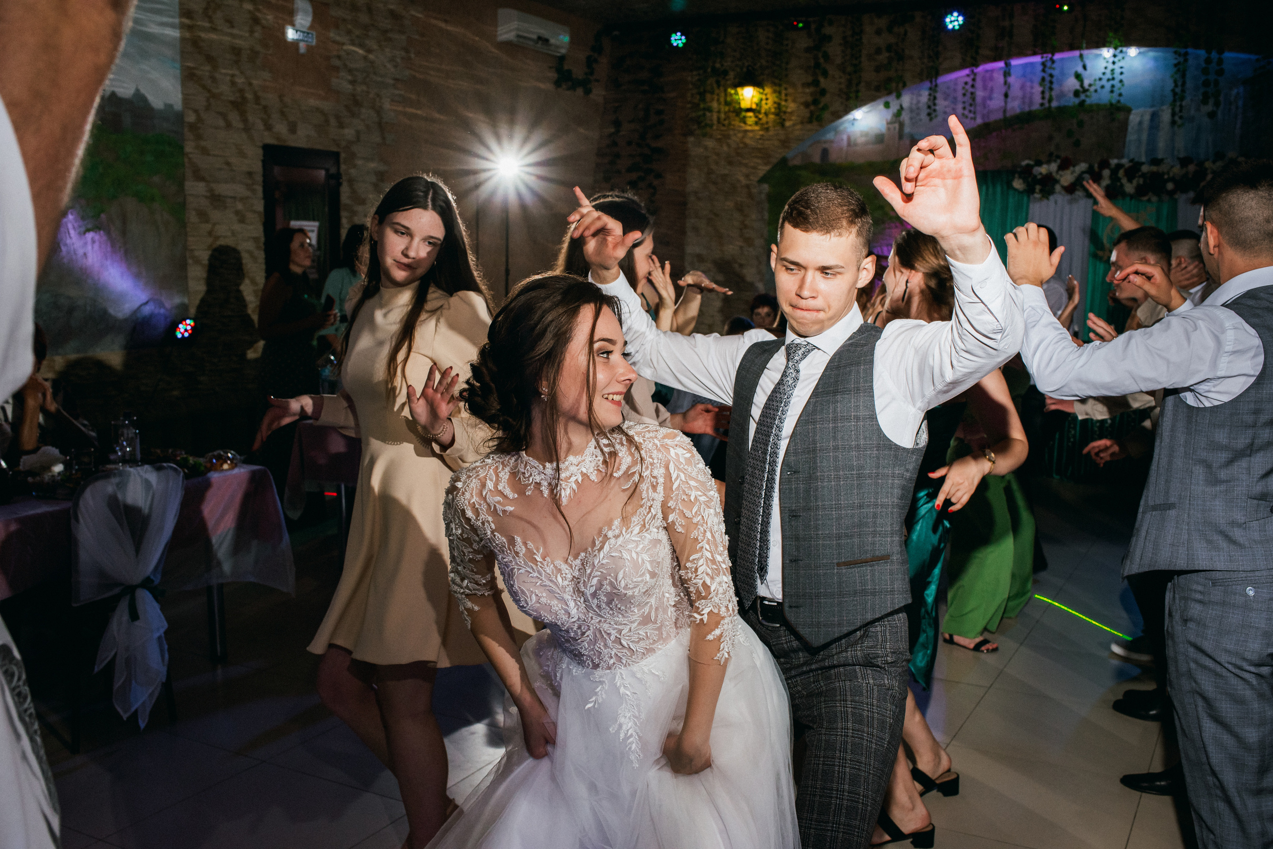 Красивая свадебная фотосессия в Россоше. Свадебный фотограф — фотограф на свадьбу в Воронеже — Свадебное фото