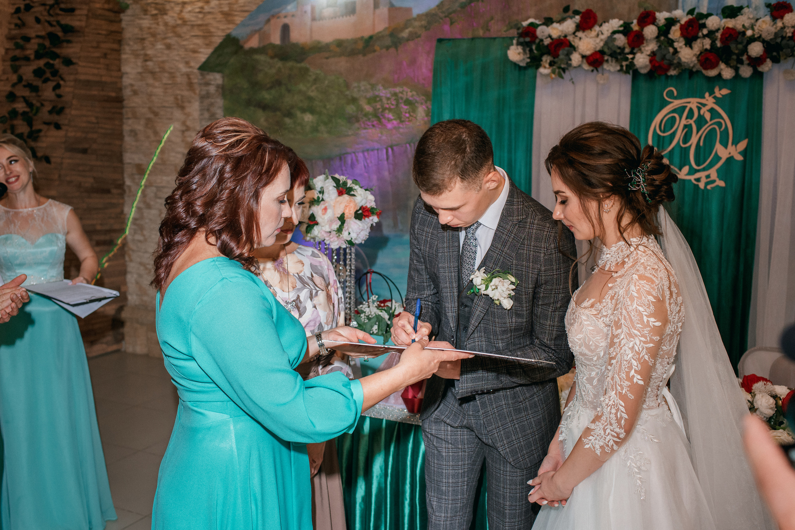 Красивая свадебная фотосессия в Россоше. Свадебный фотограф — фотограф на свадьбу в Воронеже — Свадебное фото