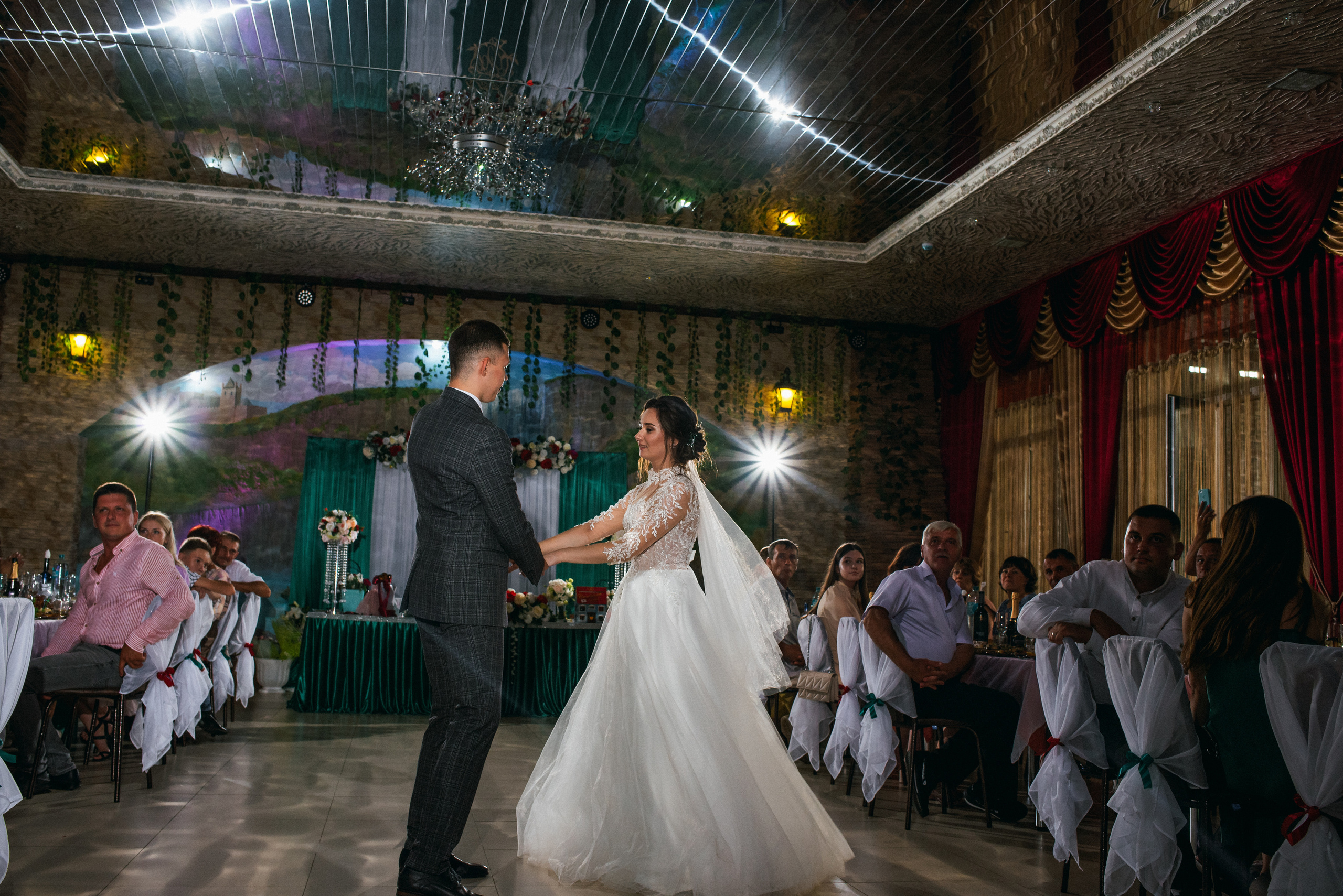 Красивая свадебная фотосессия в Россоше. Свадебный фотограф — фотограф на свадьбу в Воронеже — Свадебное фото