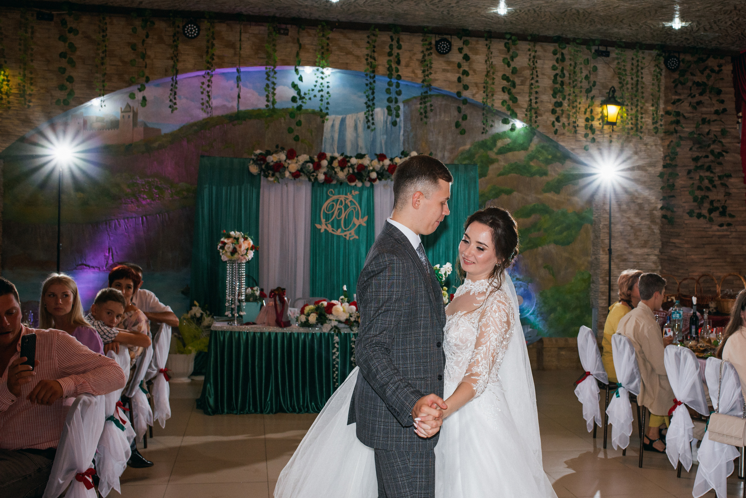 Красивая свадебная фотосессия в Россоше. Свадебный фотограф — фотограф на свадьбу в Воронеже — Свадебное фото