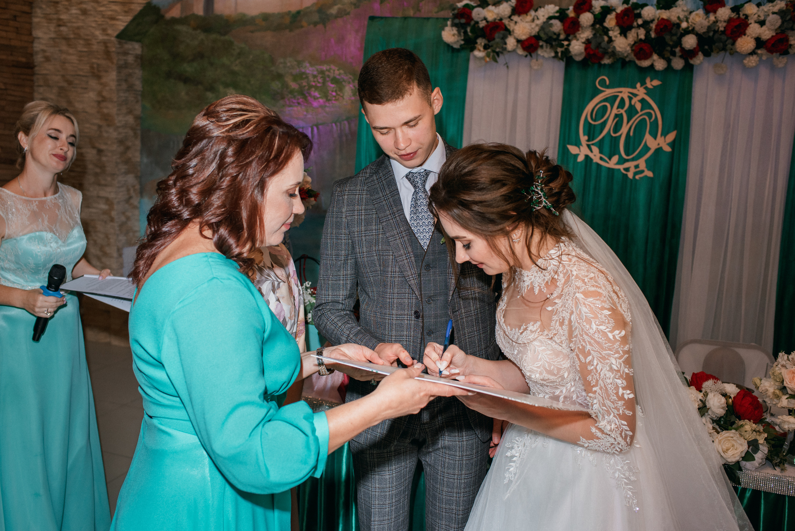 Красивая свадебная фотосессия в Россоше. Свадебный фотограф — фотограф на свадьбу в Воронеже — Свадебное фото