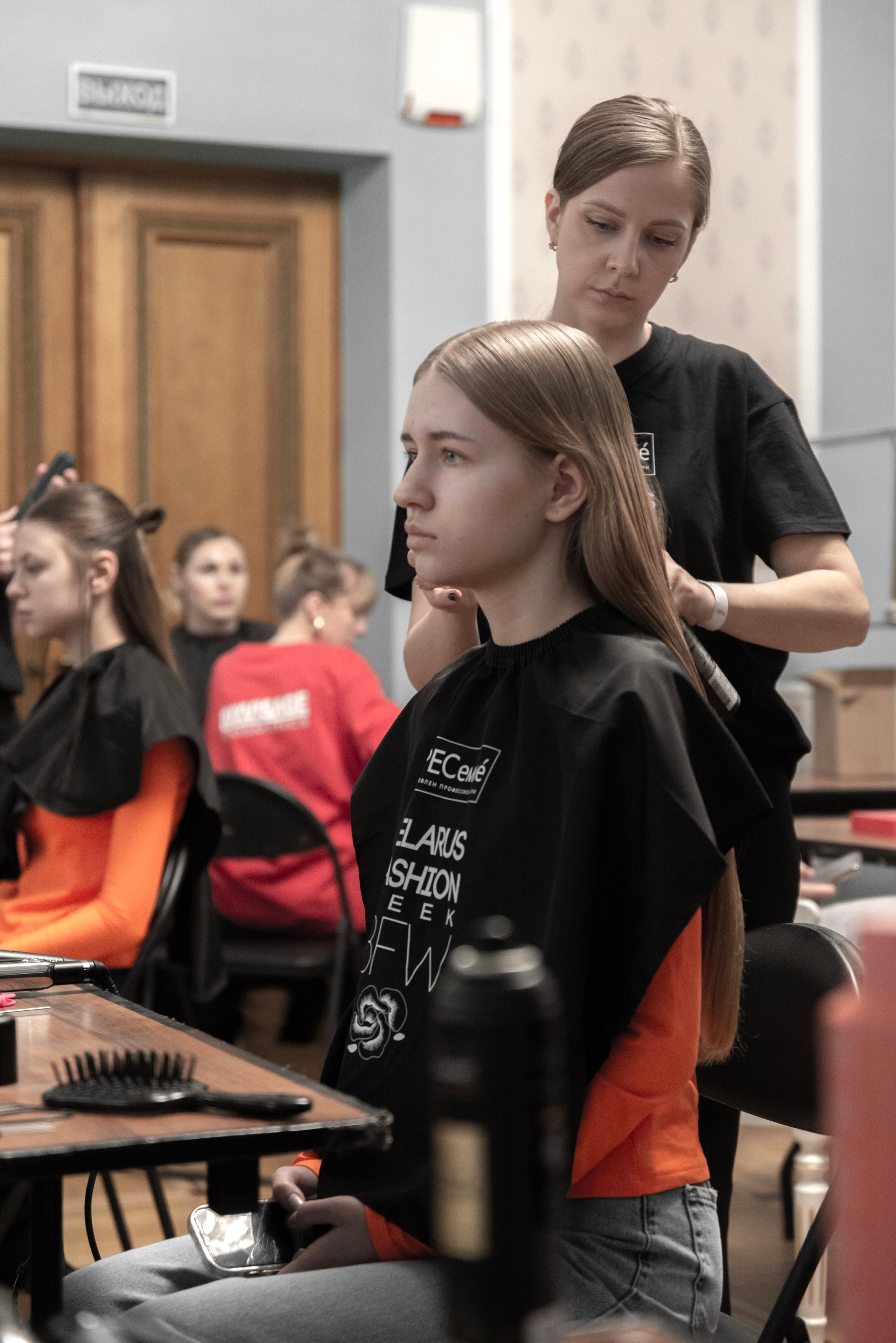 Belarusian Fashion Week 2025 BACKSTAGE. Ваш Event фотограф & Репортаж & Fashion & ИИ