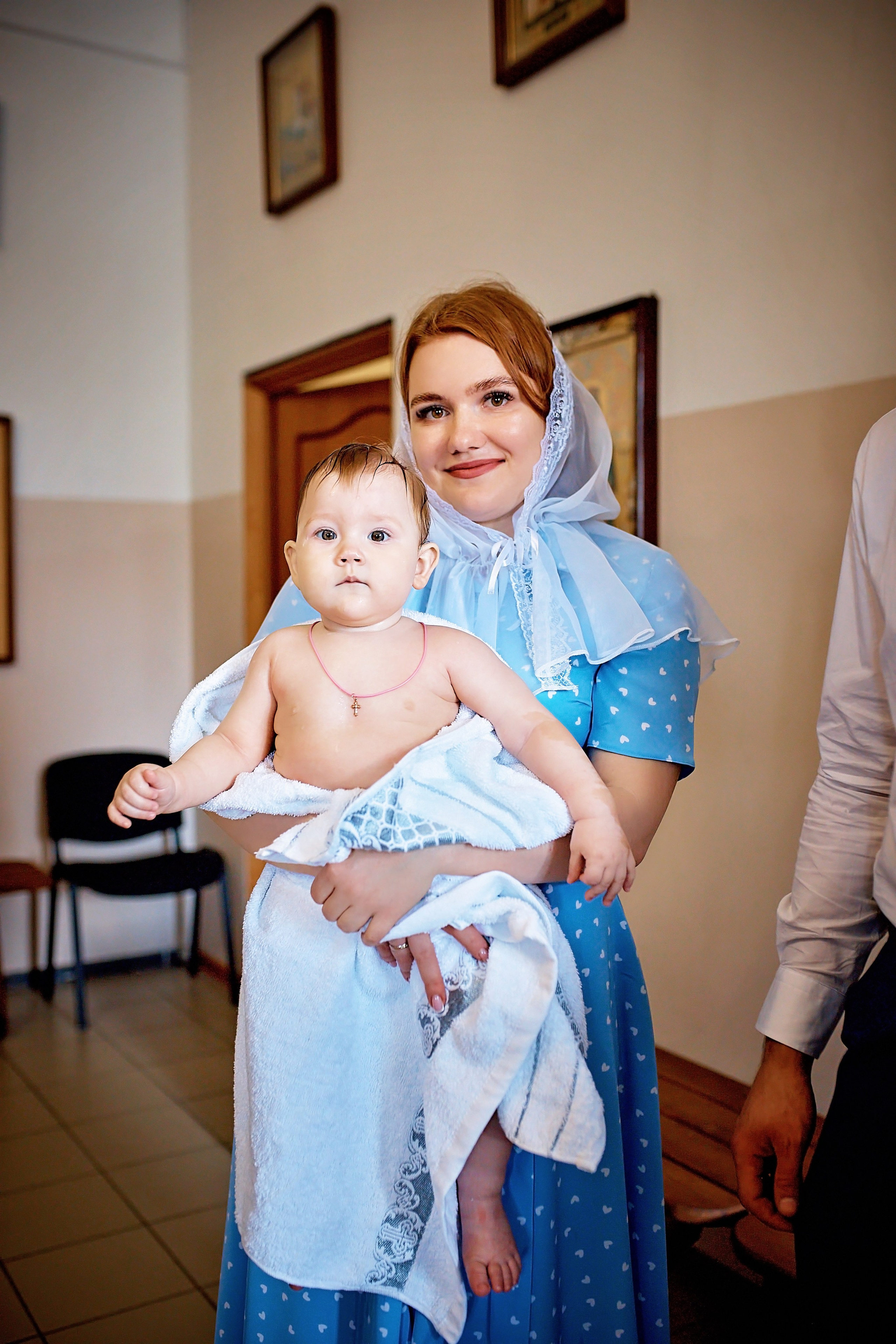Таинство Крещения Василисы храм Д. Ростовского. Фотограф на Крещение и Венчание в Барнауле