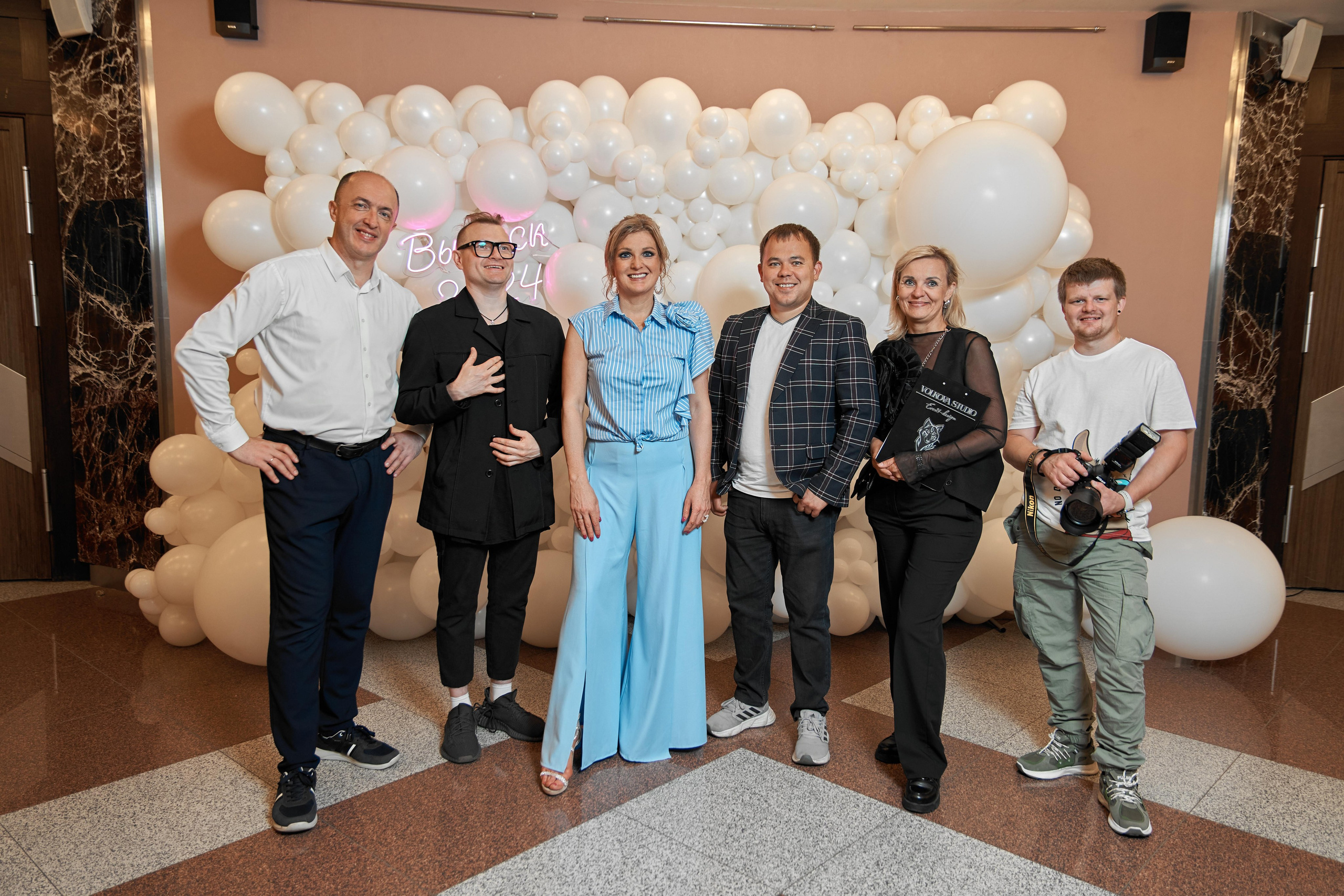 Фото и видео на выпускной в школе и детском саду. Свадебный, семейный видеограф и фотограф в Екатеринбурге Николай Рыков
