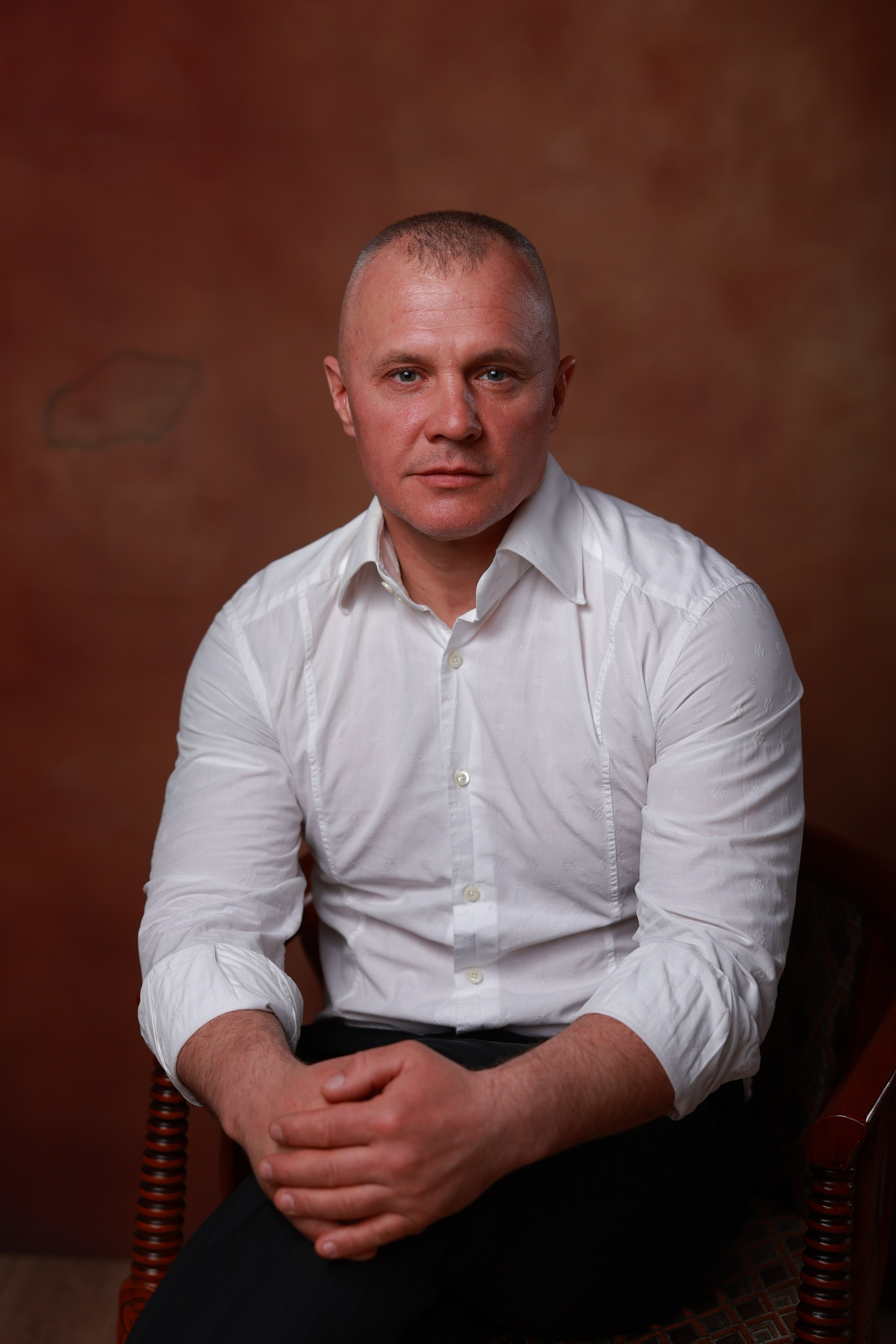 Студийная съёмка. Денис Волк актёр / модель