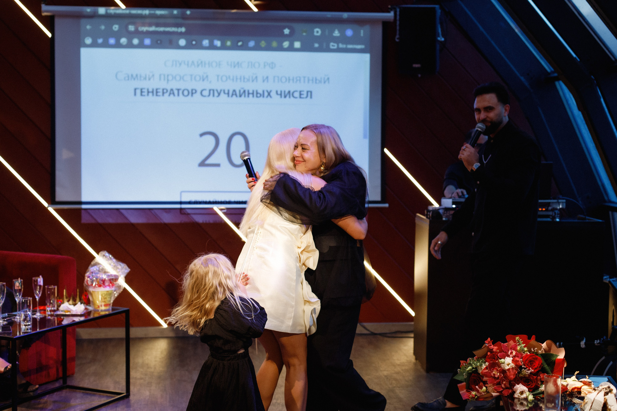 QUEEN KHV [12 ЛЕТ]. СВОИ. ФОТООТЧЕТЫ-СОБЫТИЯ-МЕСТА