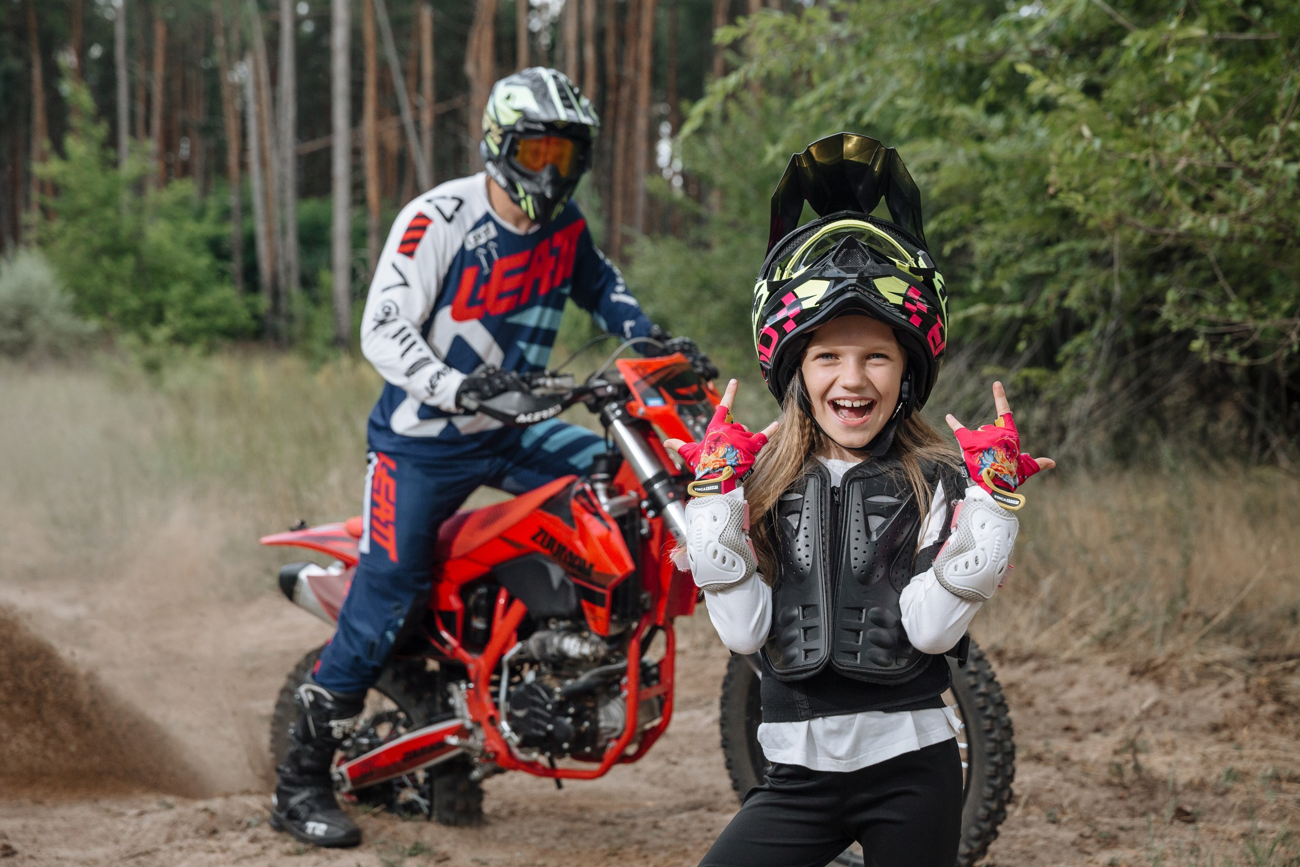 Папа, дочка и два эндуро. Профессиональный фотограф в Волгодонске и Ростове Владимир Казак