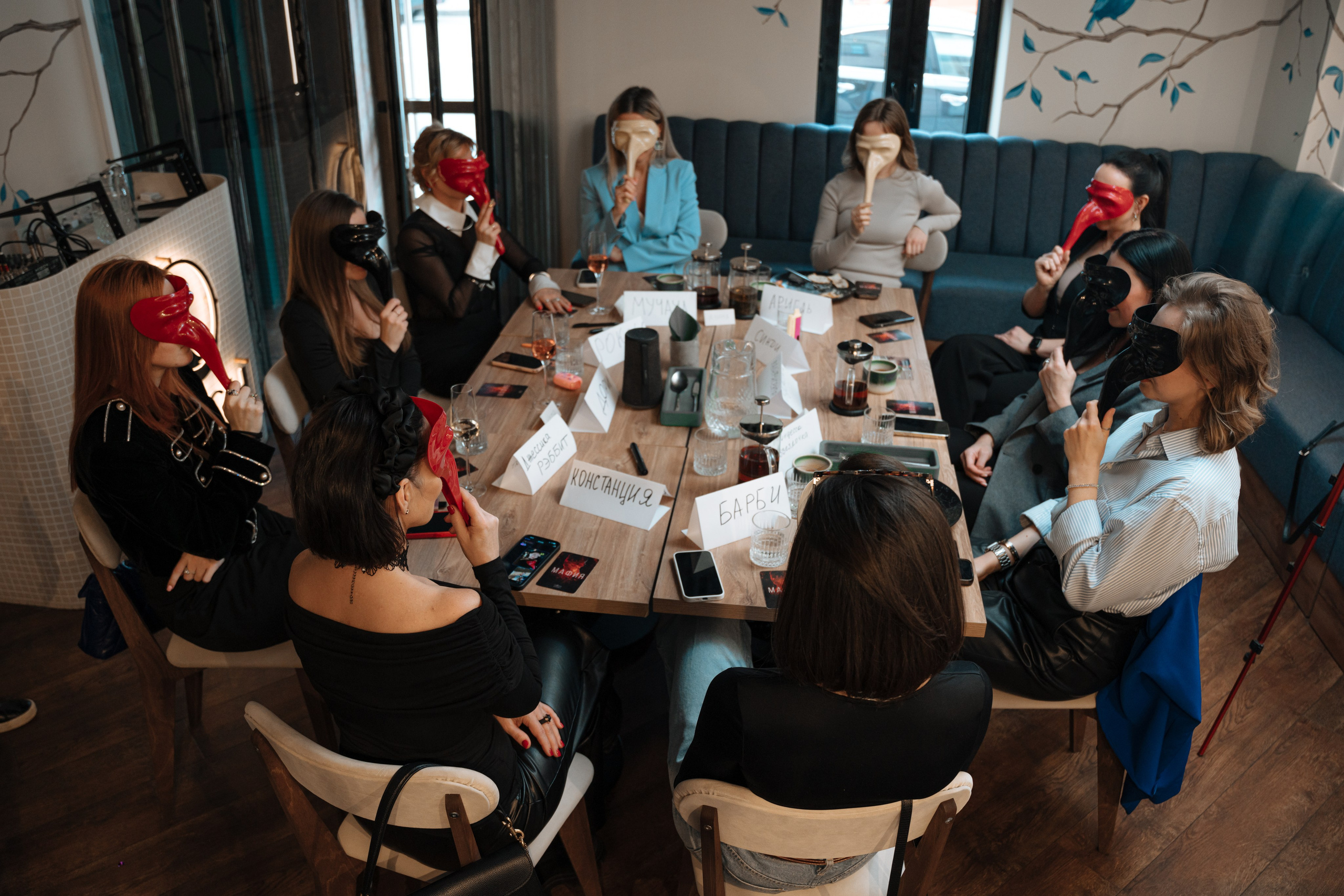 Мафия. Бар FINCH. ЖЕНСКИЙ КЛУБ LAXMI. Портретный фотограф в Санкт-Петербурге Дмитриева Наталия