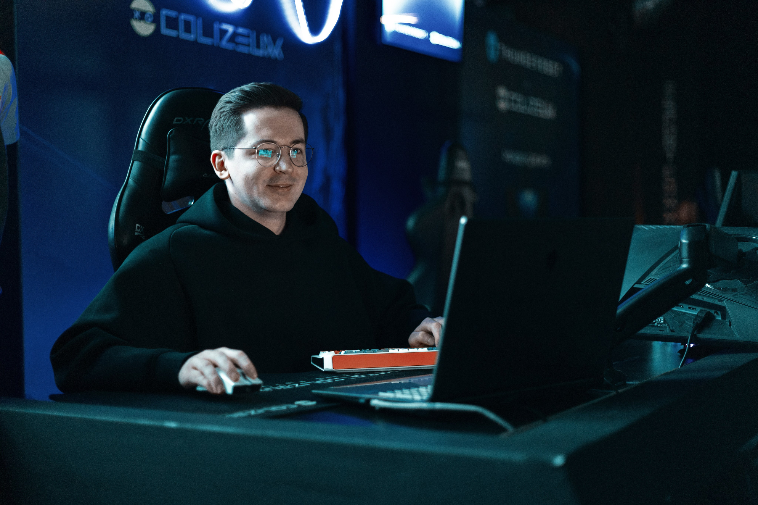 Cybersport. Художественный и киберспортивный фотограф Олег Walkcat