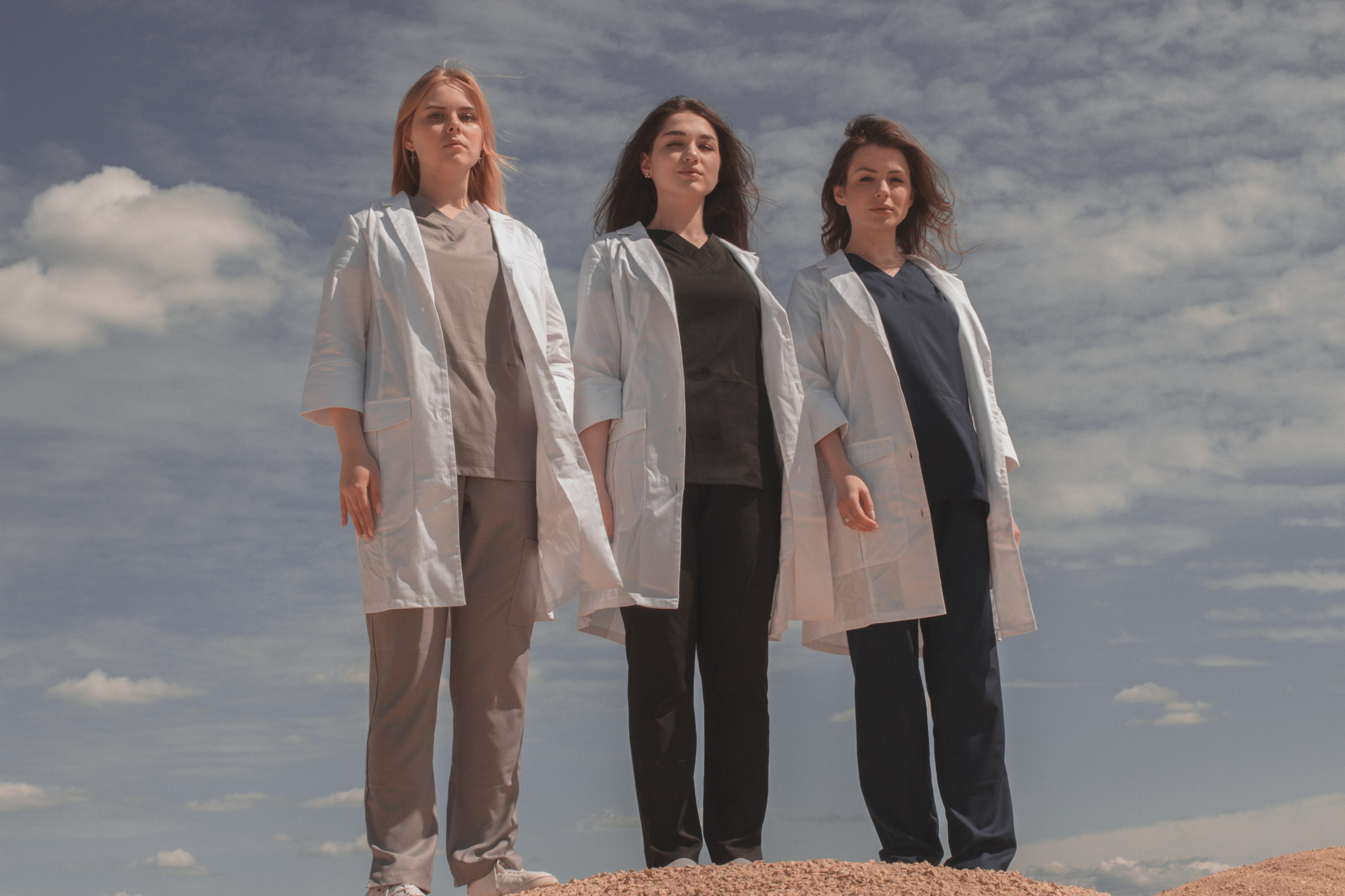 Tezis — медицинская униформа (2022). Фотограф Мария Байц в Санкт-Петербурге и по всей России