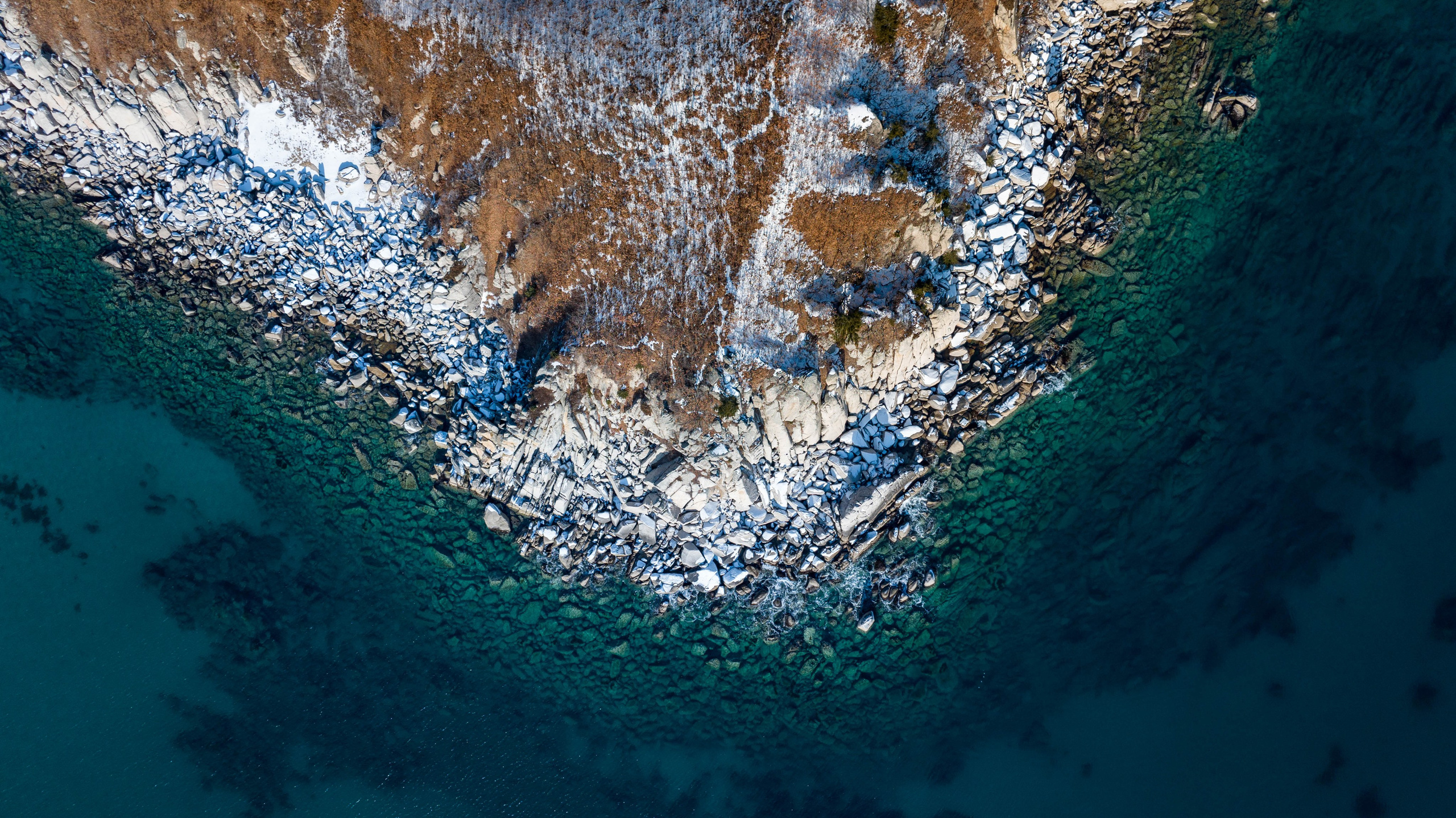 Бухты Триозерье, Окуневая, Спокойная. Турист оптимист