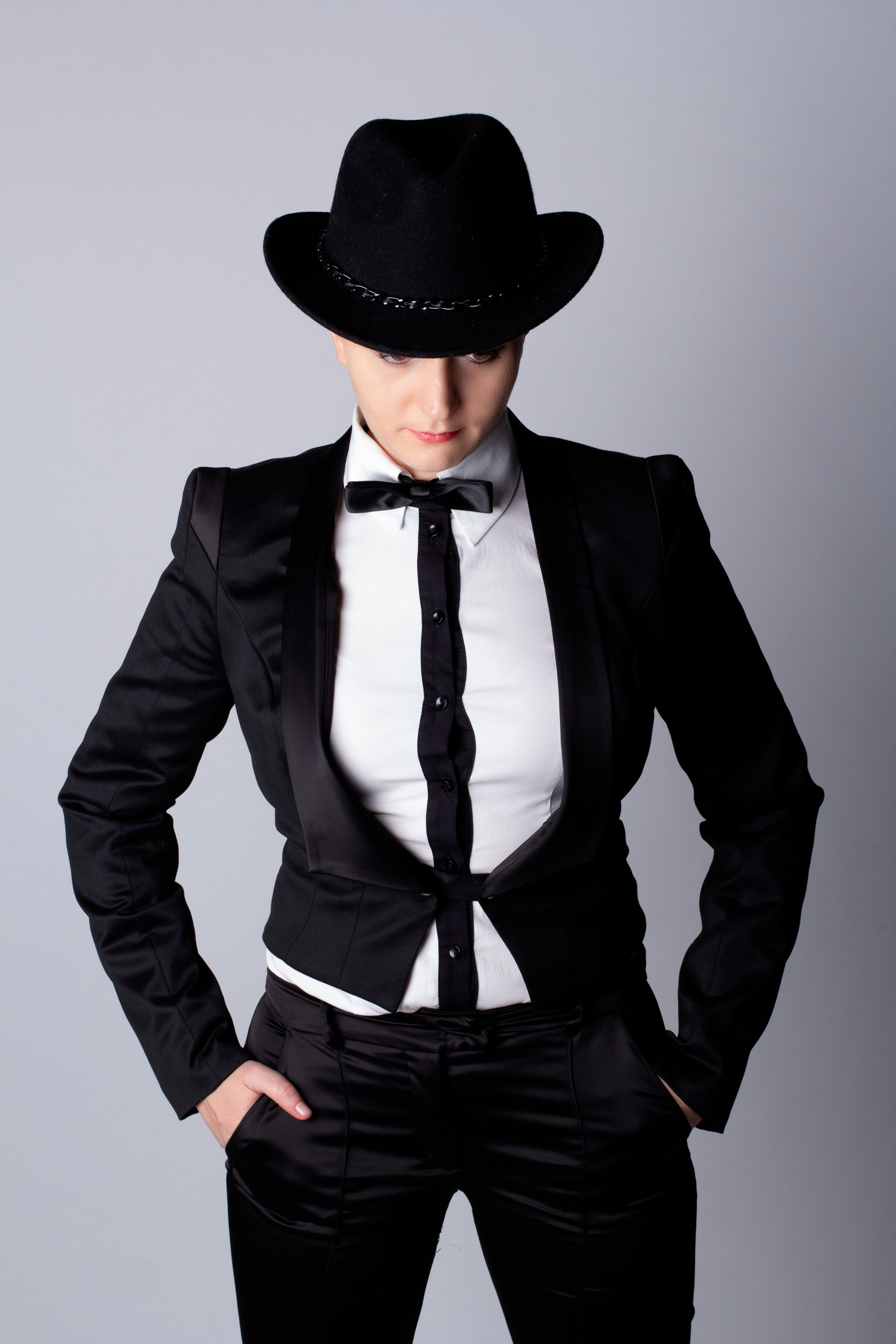 Фотосессия Анастасия в смокинке. Свадебный фотограф в Москве