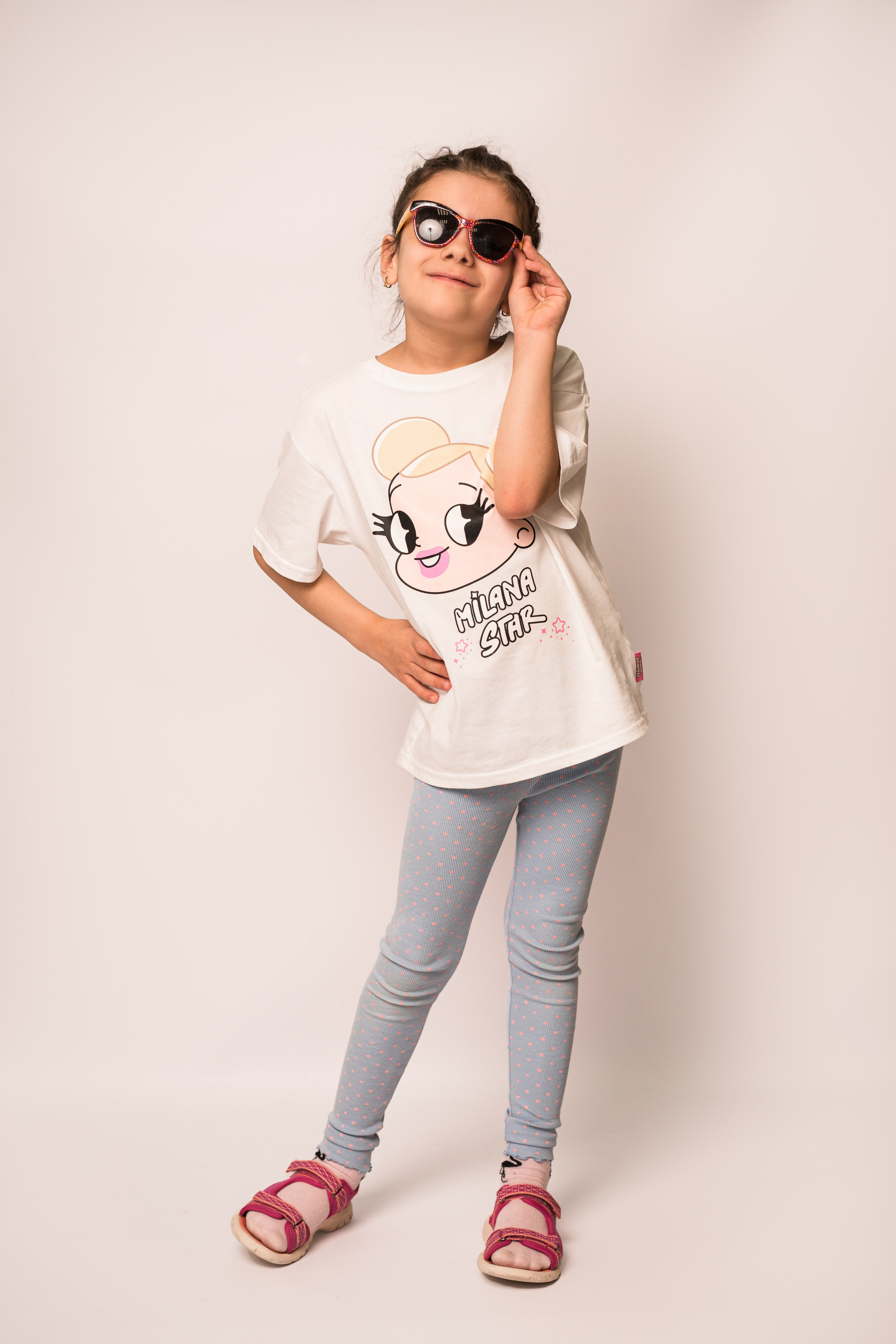 Детский сад, портреты белый фон. Фотограф Шунова Саша